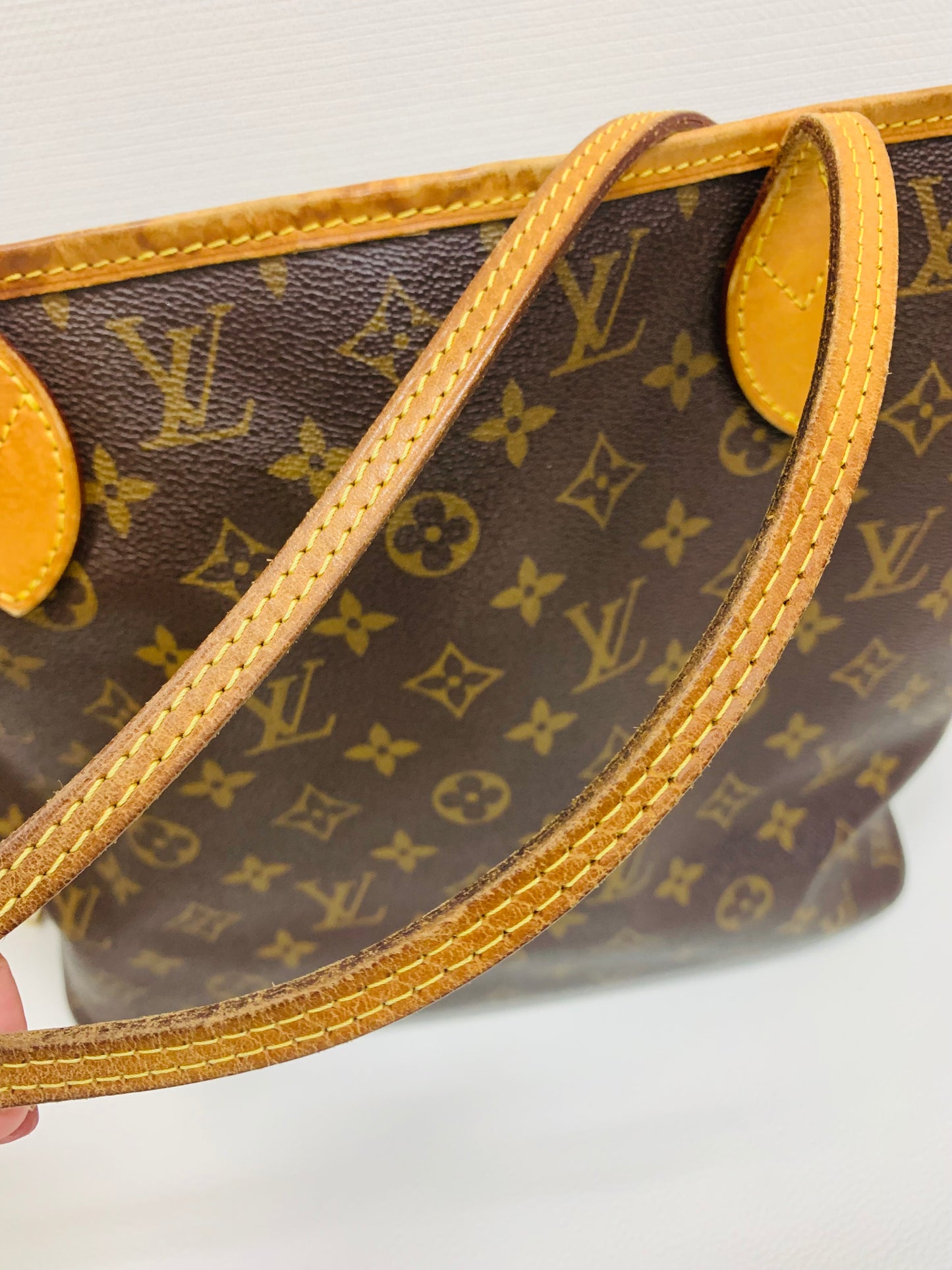 Used Louis Vuitton Limited Edition Neverful MM Mimosa with pouch