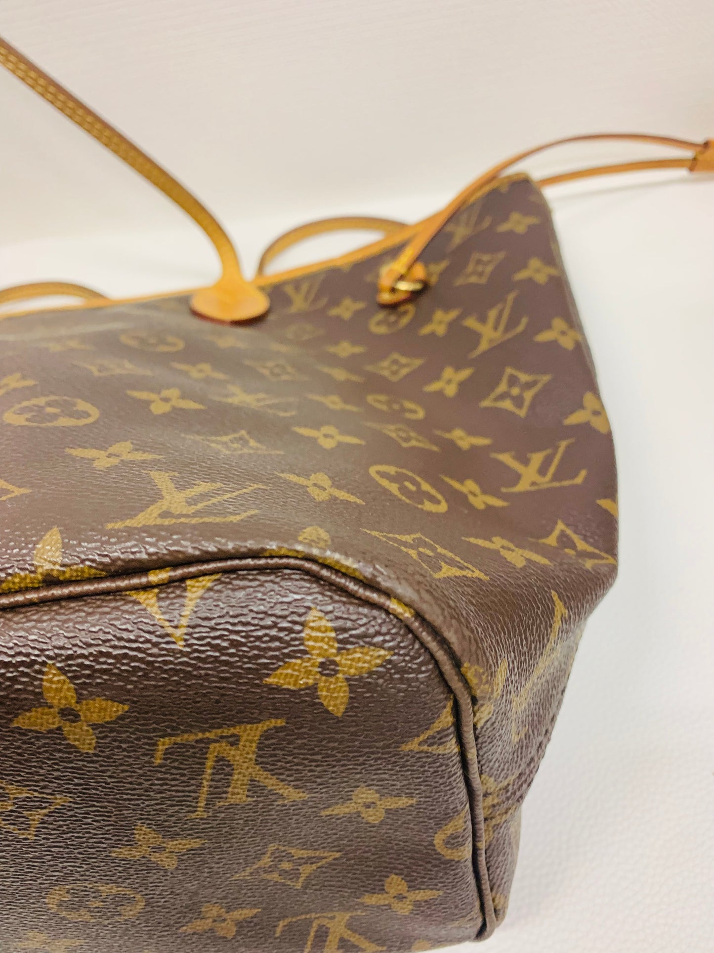 Used Louis Vuitton Limited Edition Neverful MM Mimosa with pouch