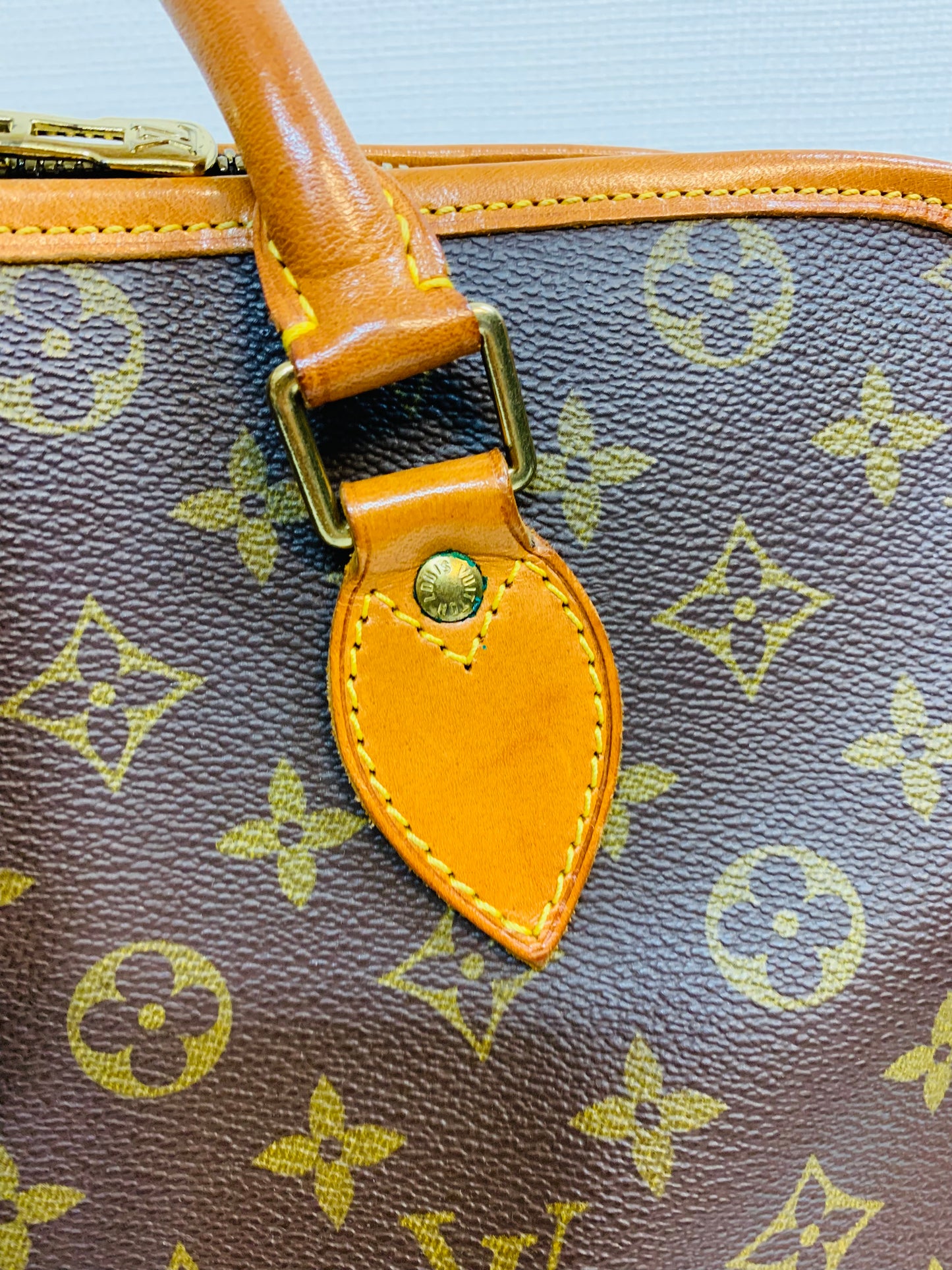 USED LOUIS VUITTON RIVOLI BUSINESS BAG