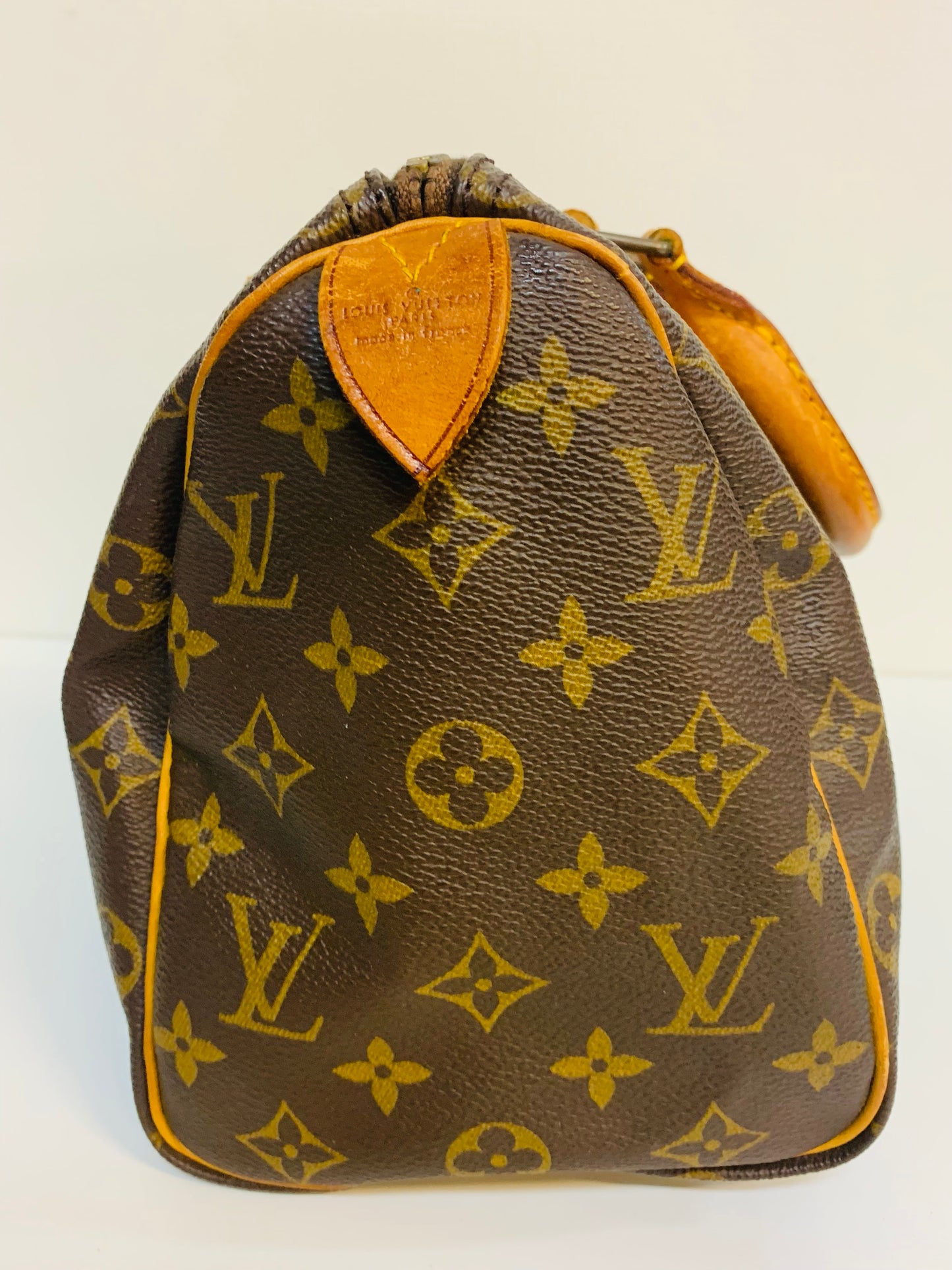 LOUIS VUITTON Speedy 25