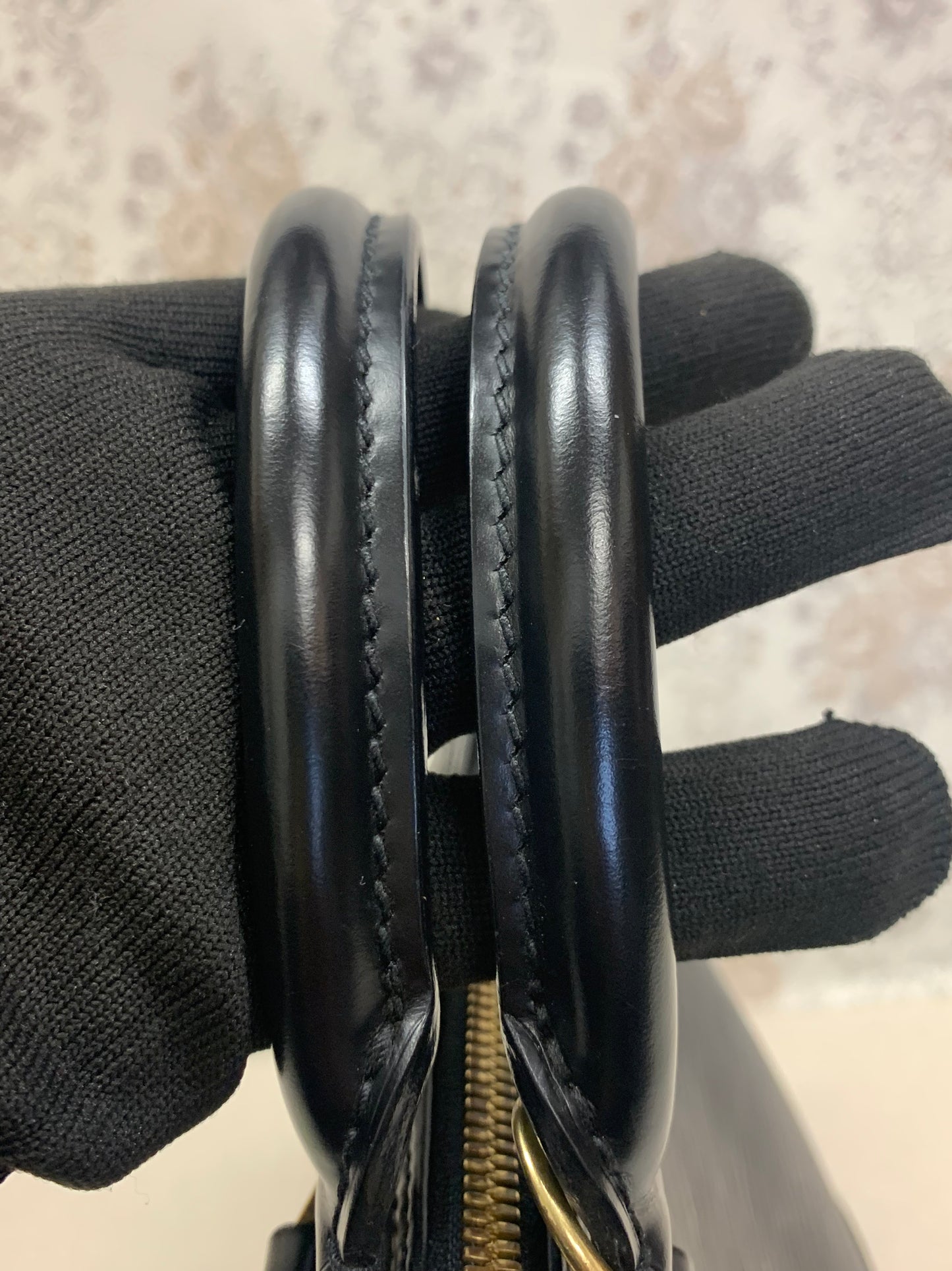 Louis Vuitton  Alma PM Epi Noir