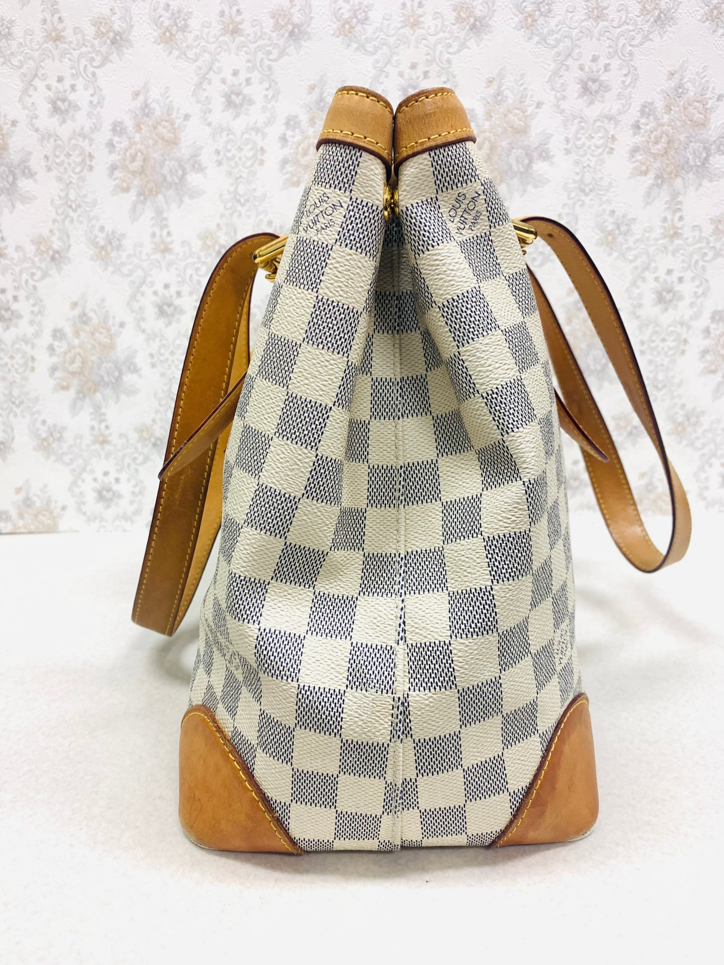 Louis Vuitton Damier Azur Hampstead MM Tote Bag