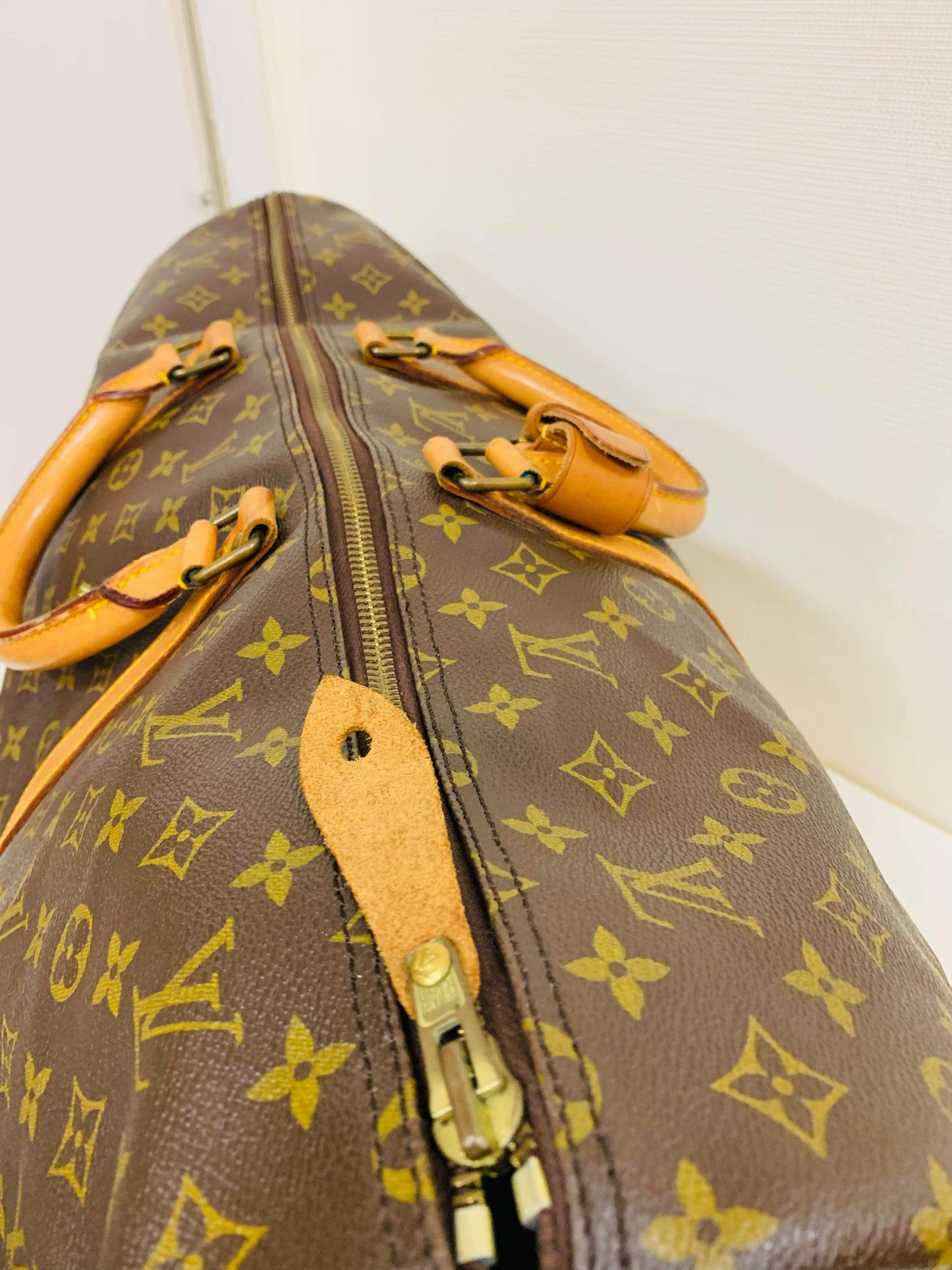 USED LOUIS VUITTON KEEPAL BANDOULIERE 60