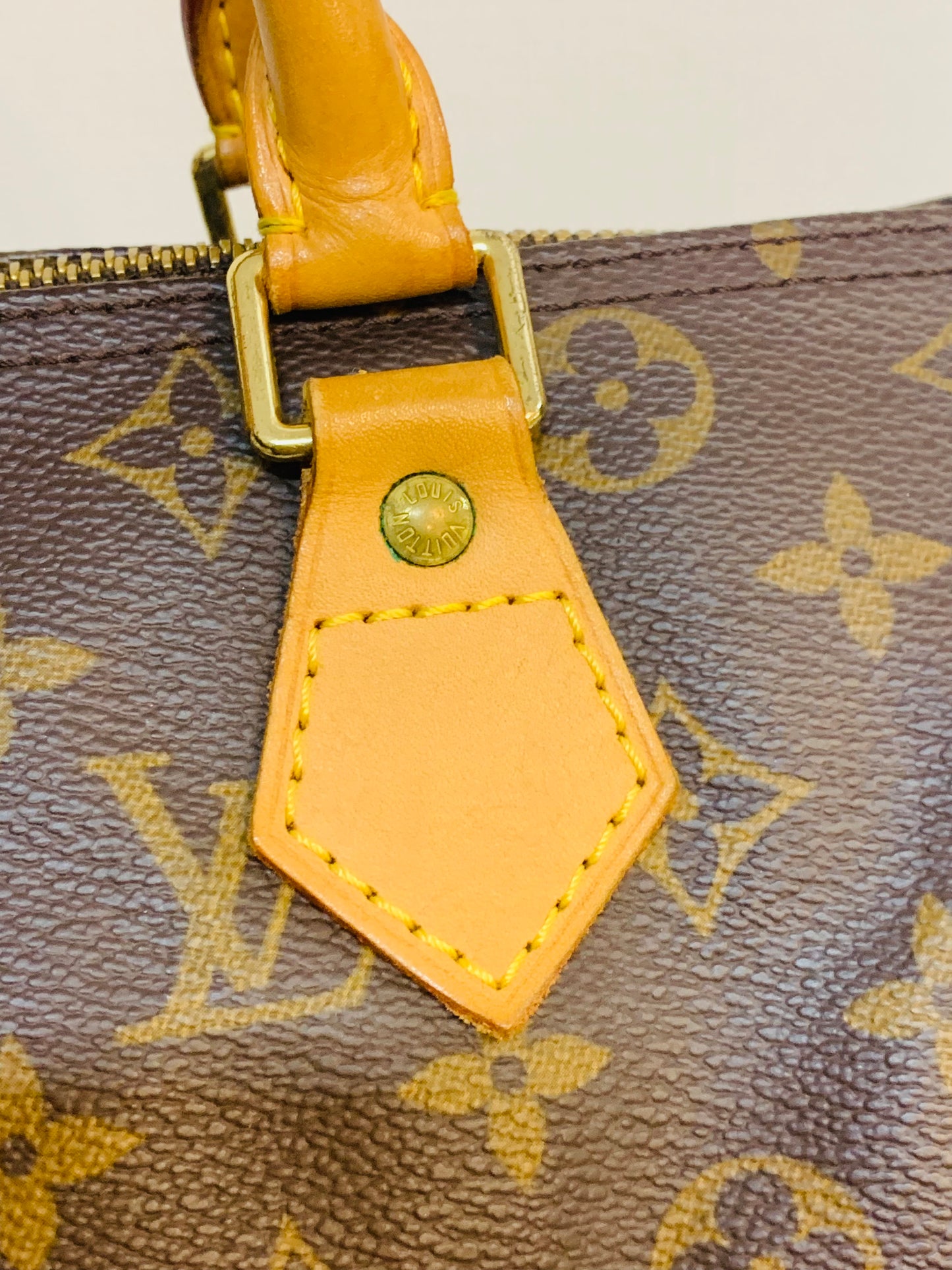 LOUIS VUITTON SPEEDY30