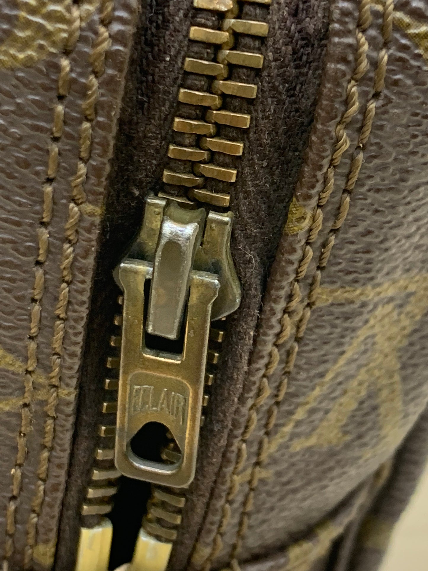 Louis Vuitton Monogram Trousse Toilette 28