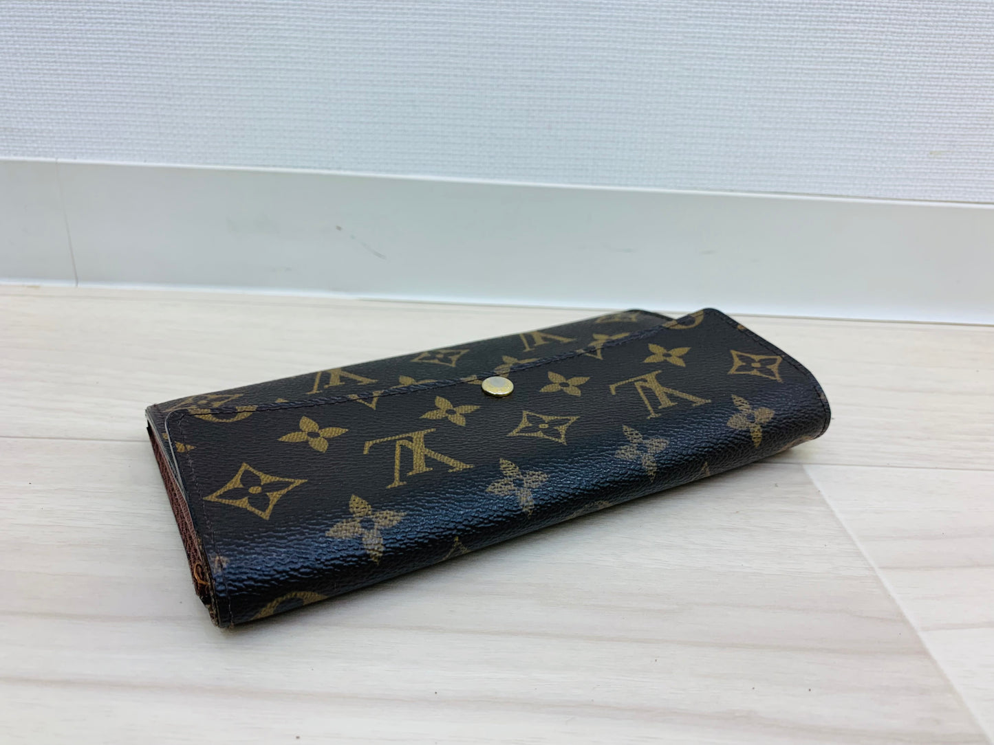 Louis Vuitton Monogram Sarah Wallet 10 Card Slots
