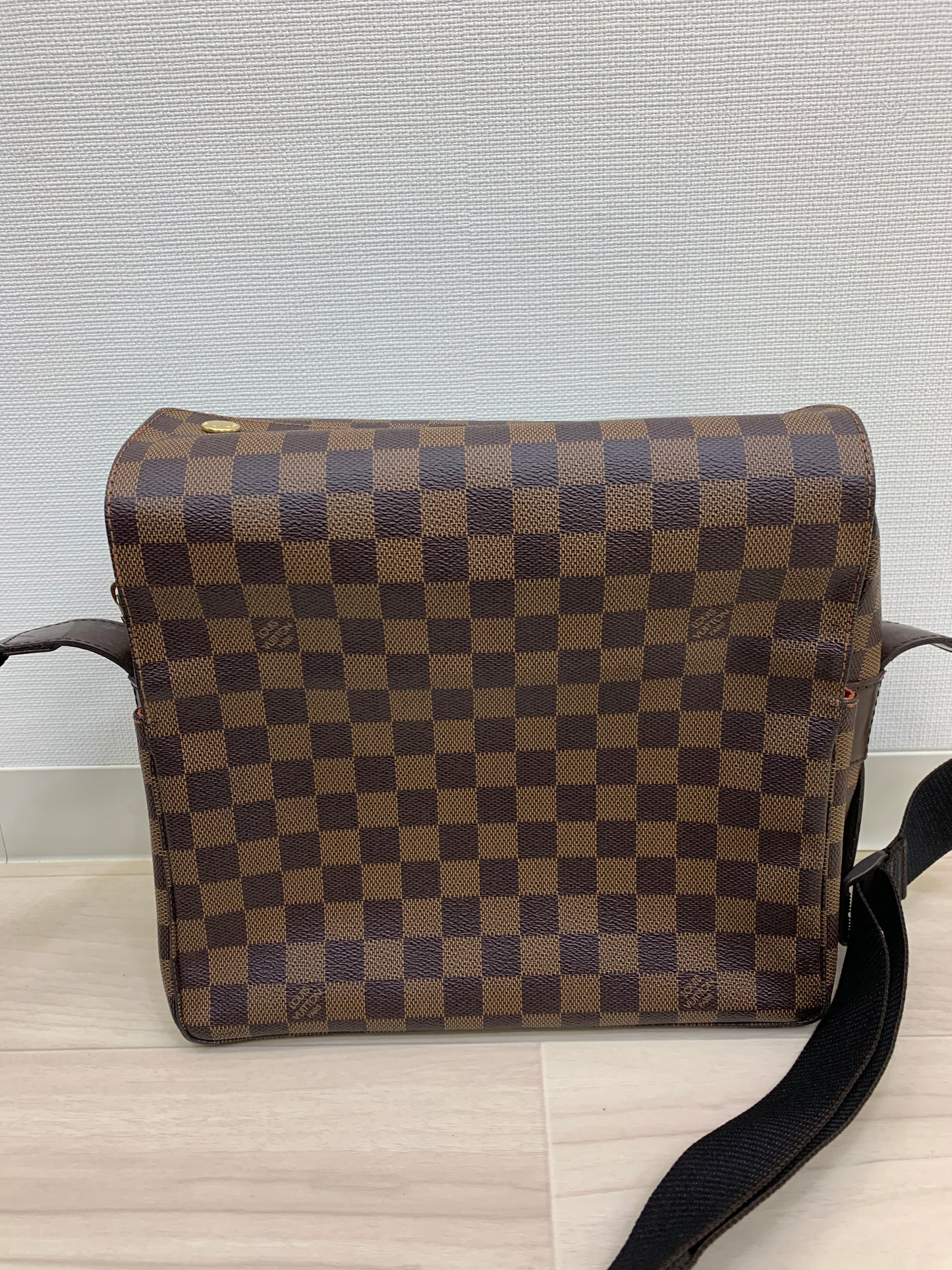 Louis Vuitton Damier Ébène Naviglio messenger bag