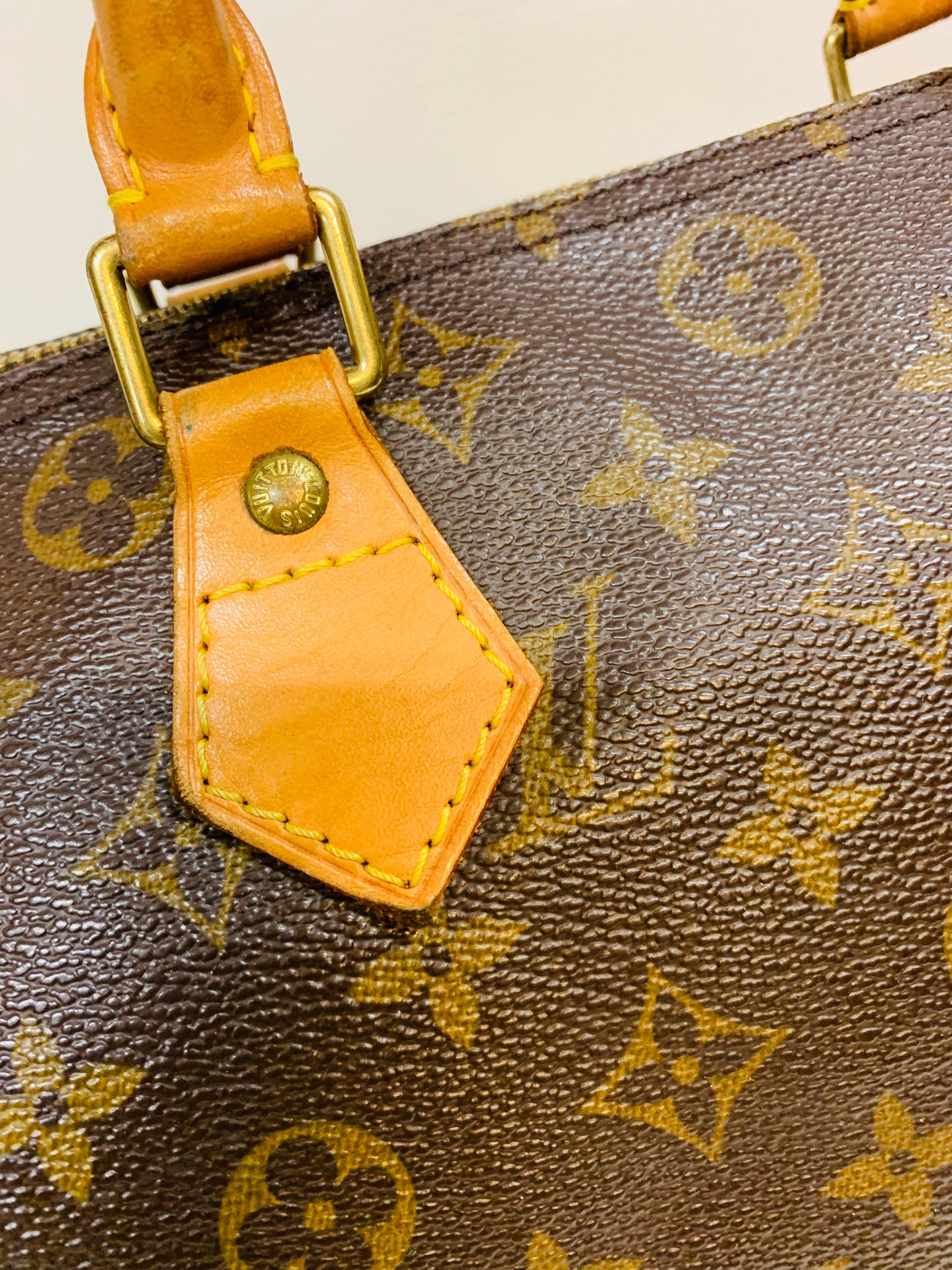 USED LOUIS VUITTON SPEEDY 30