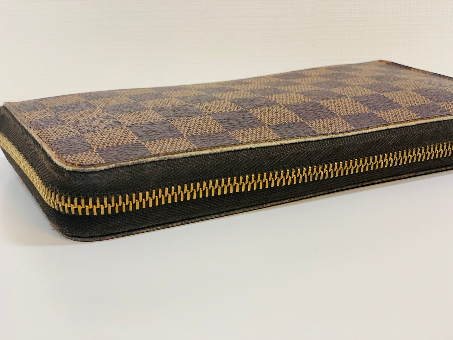 USED LOUIS VUITTON ZIPPY WALLET ORGANIZER DE