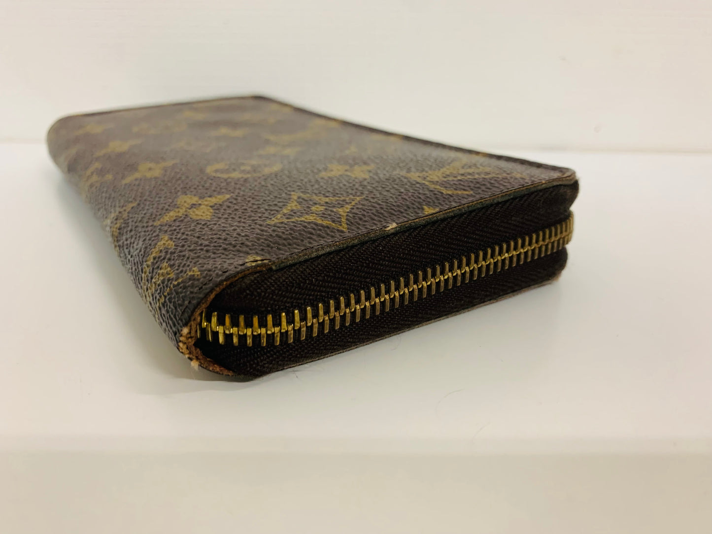 Louis Vuitton Monogram Zippy Wallet