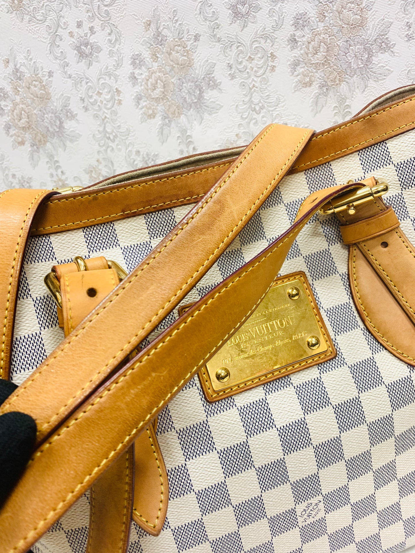 Louis Vuitton Damier Azur Hampstead MM Tote Bag