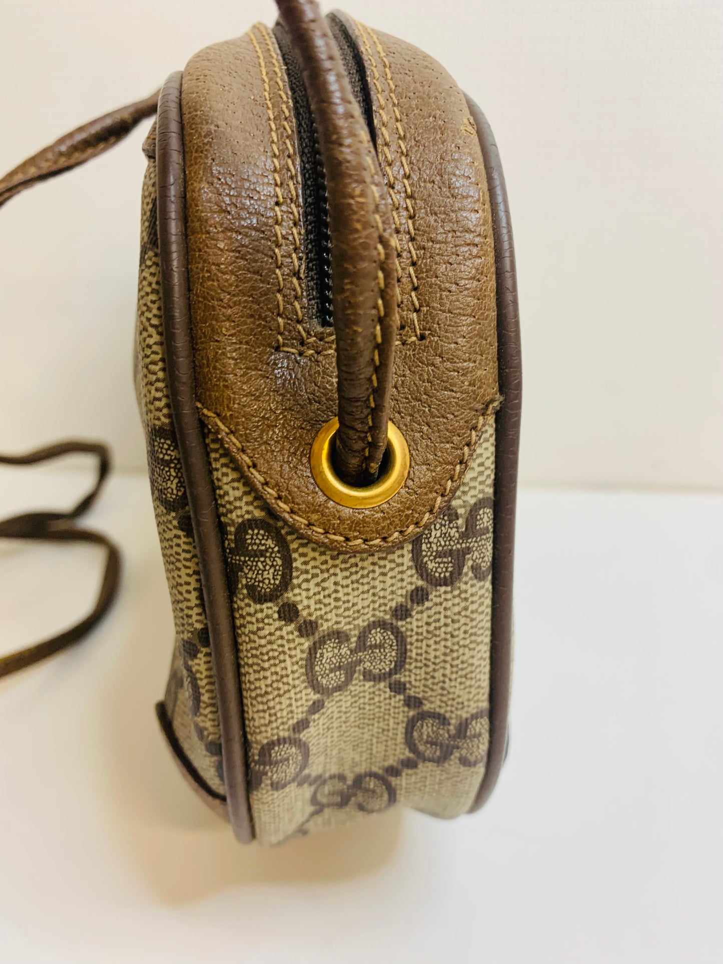 GUCCI GG SUPREME Sherry Line Shoulder bag