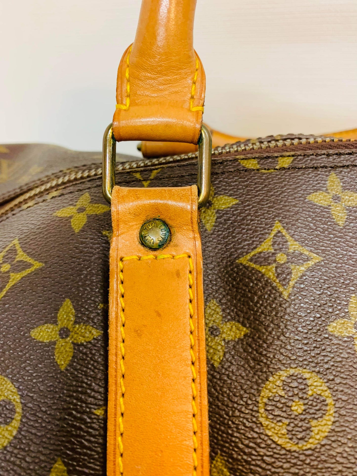 USED LOUIS VUITTON KEEPAL BANDOULIERE 60