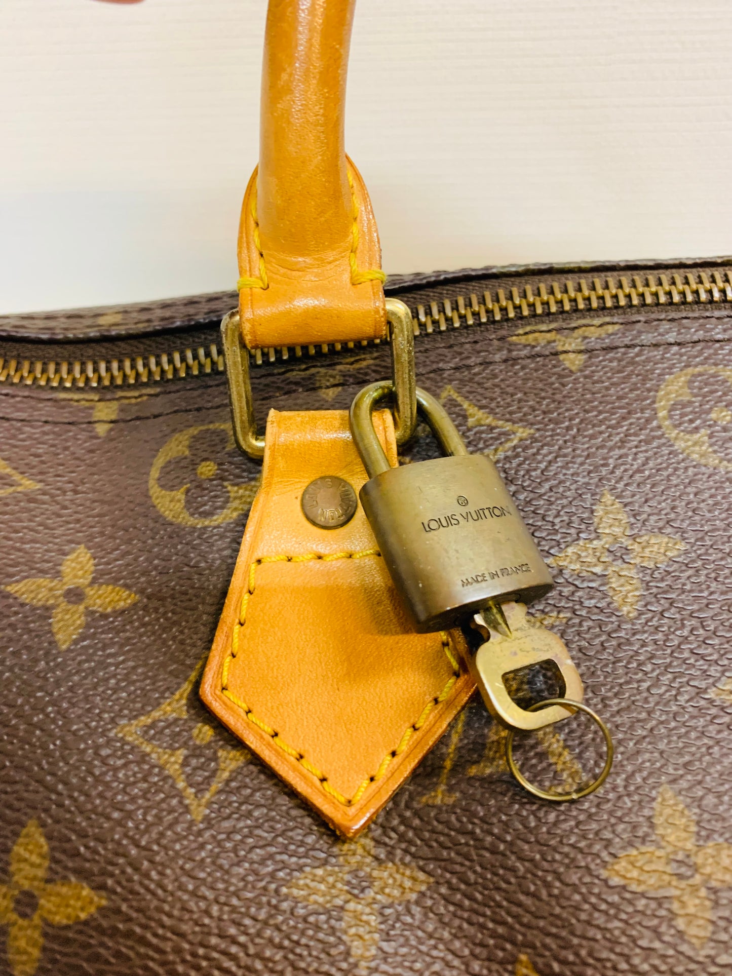 USED LOUIS VUITTON SPEEDY 30