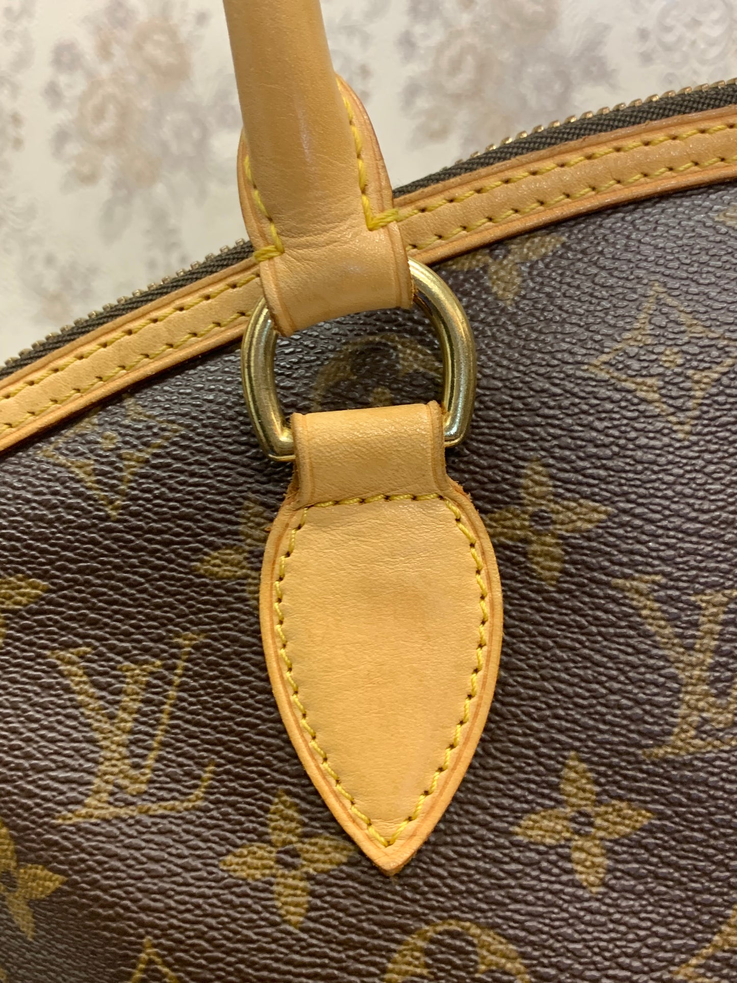 Louis Vuitton Monogram Lockit Horizontal