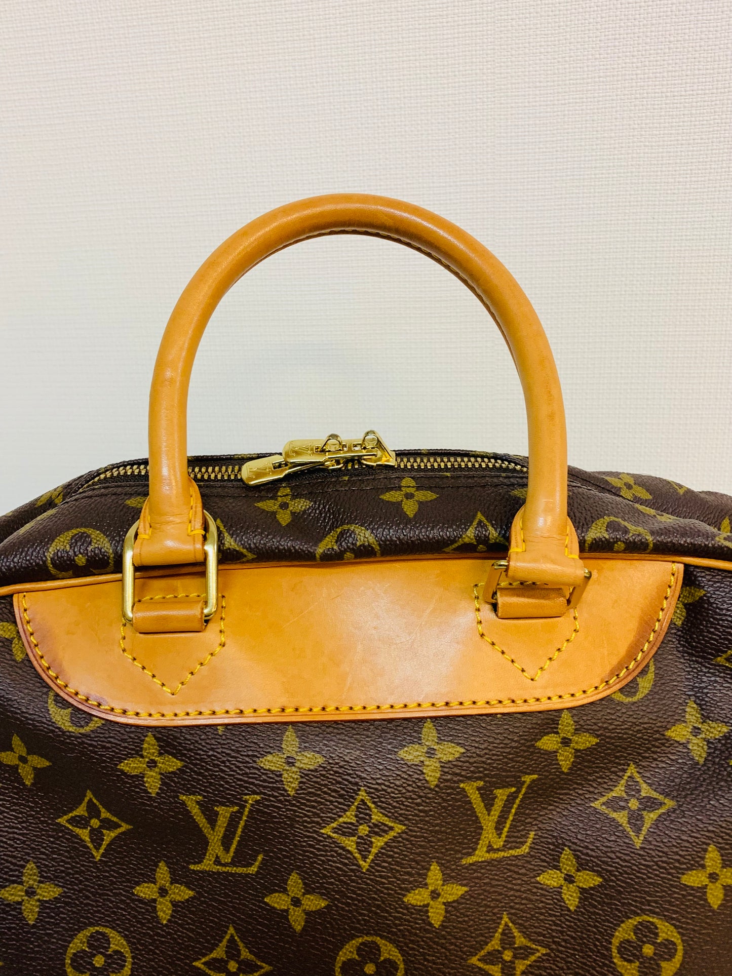 LOUIS VUITTON DEAUVILLE