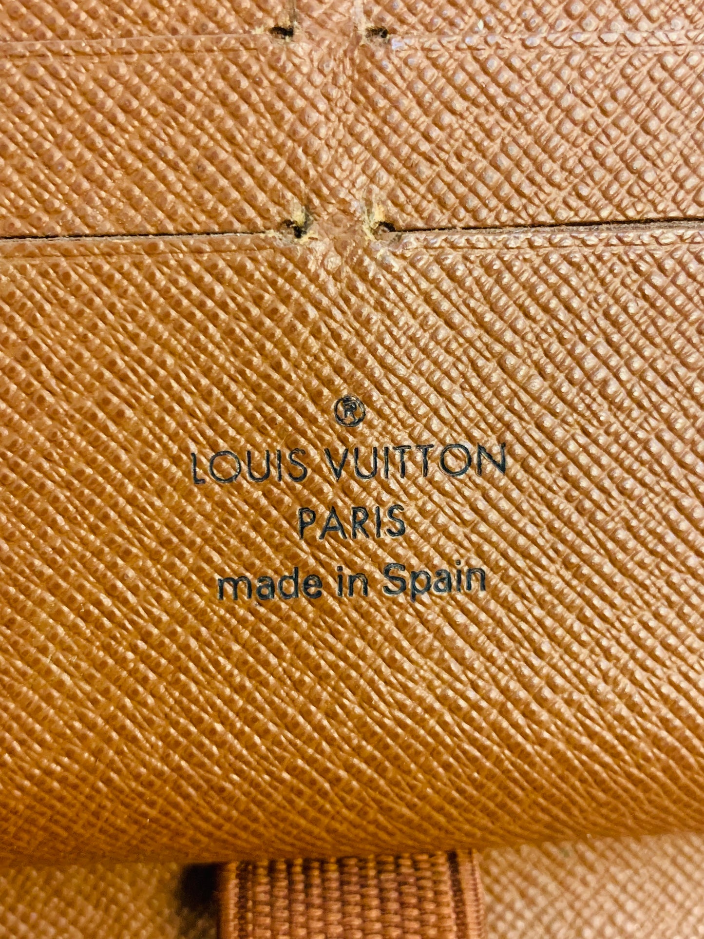 LOUIS VUITTON Daily Wallet Organizer Monogram