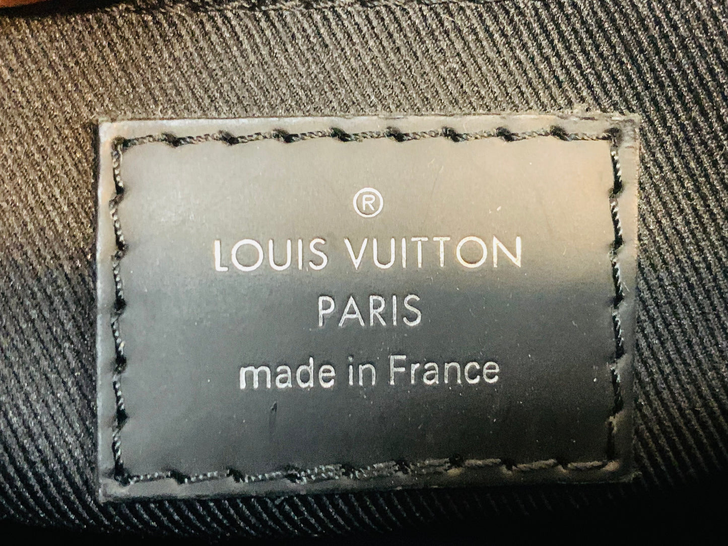 LOUIS VUITTON Discovery Eclipse Voyage GM