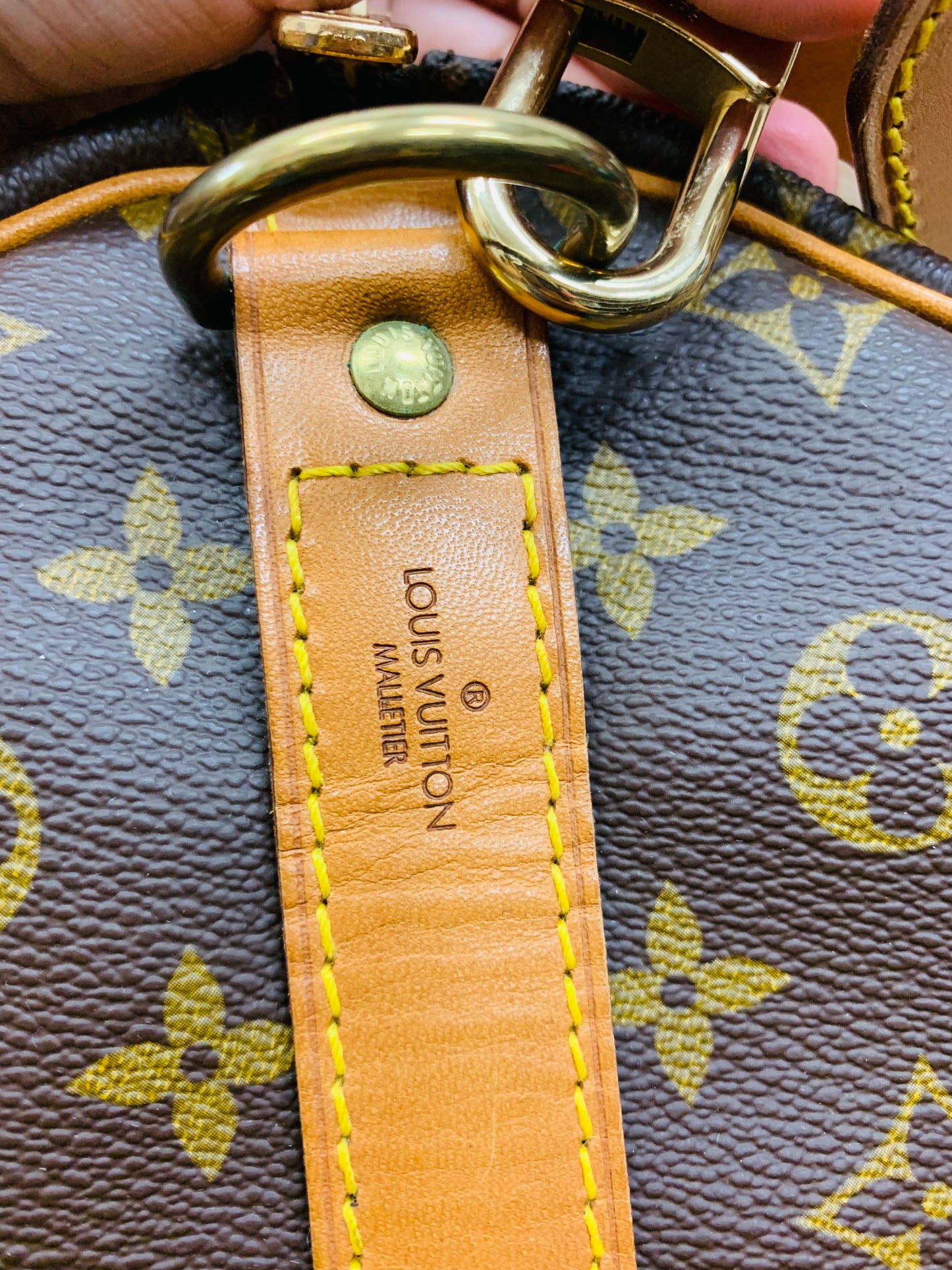 USED LOUIS VUITTON KEEPAL 55 BANDOULIERE