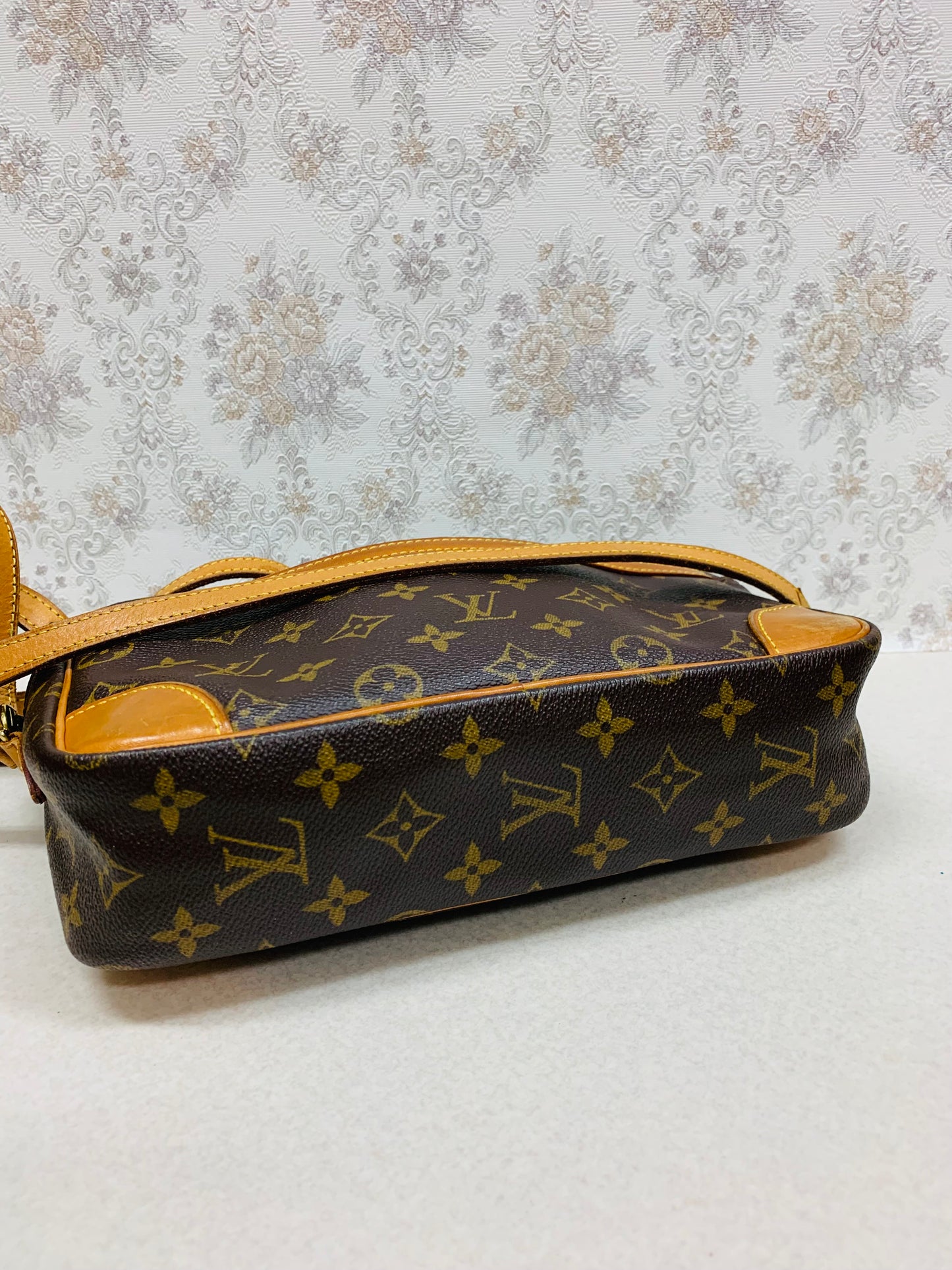 Louis Vuitton Monogram Trocadéro 27