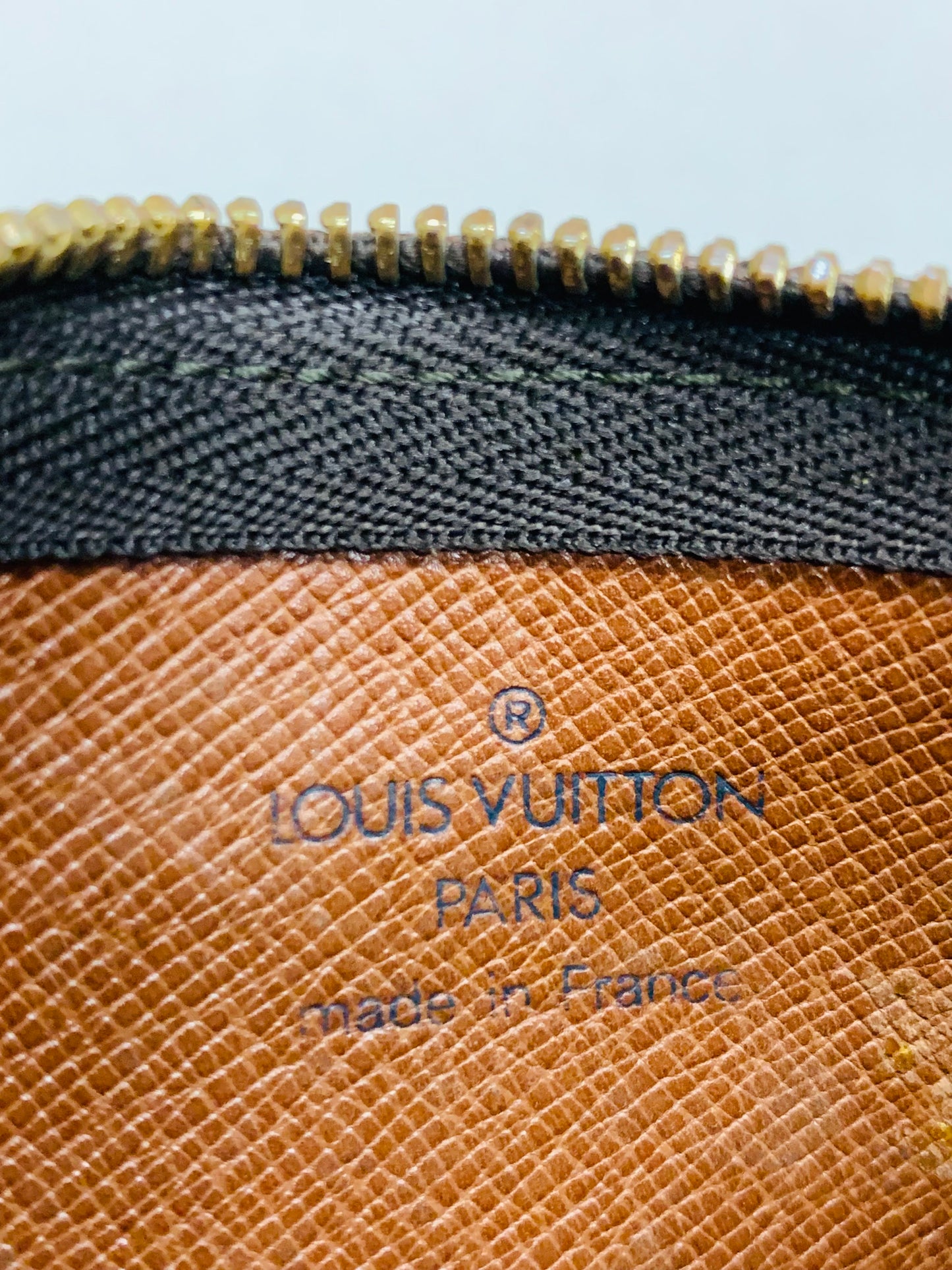 Louis Vuitton Monogram Key Cles/Coin Case