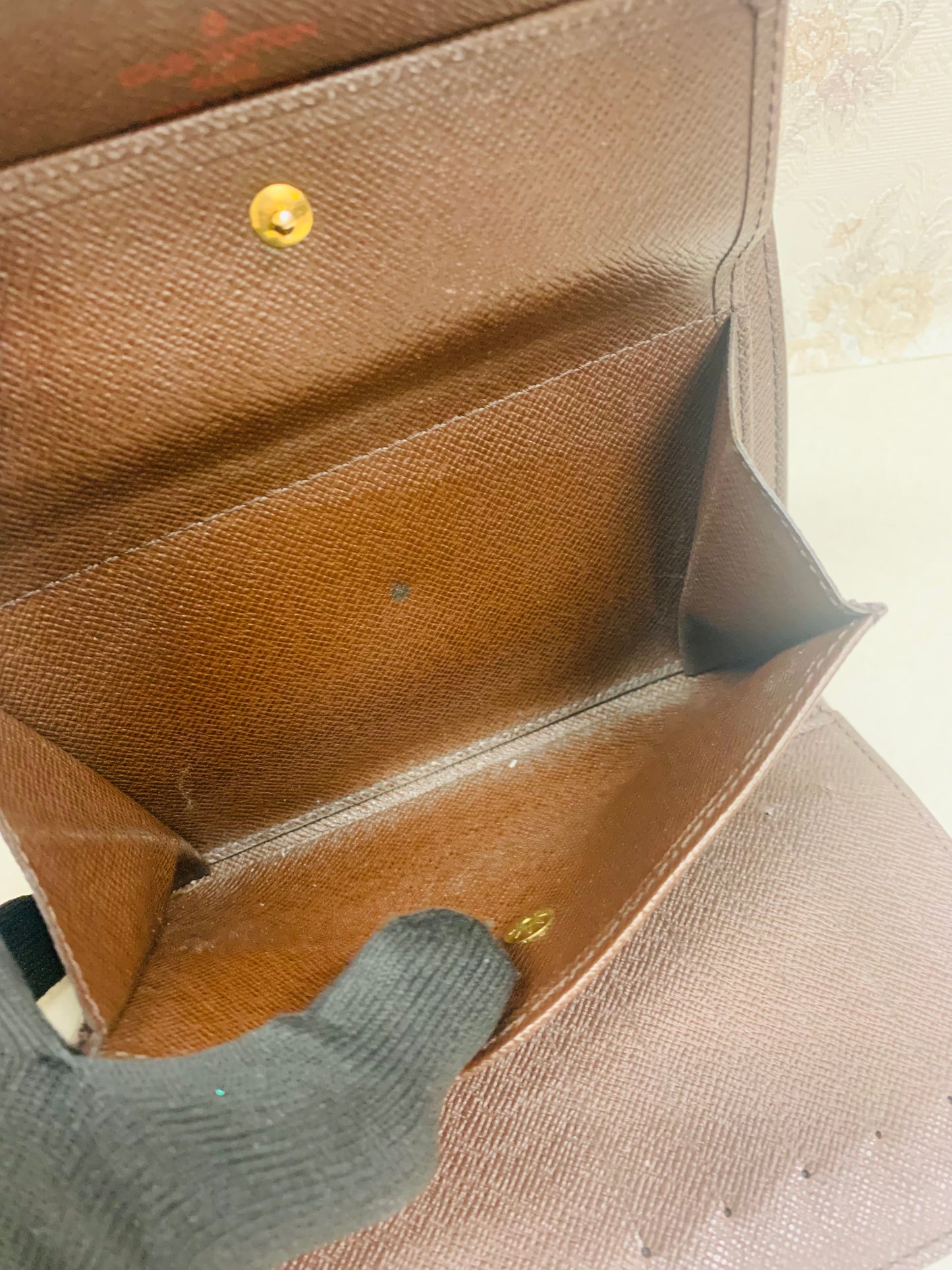 Louis Vuitton Damier Ebene Porte-Monnaie Billets Tresor Wallet