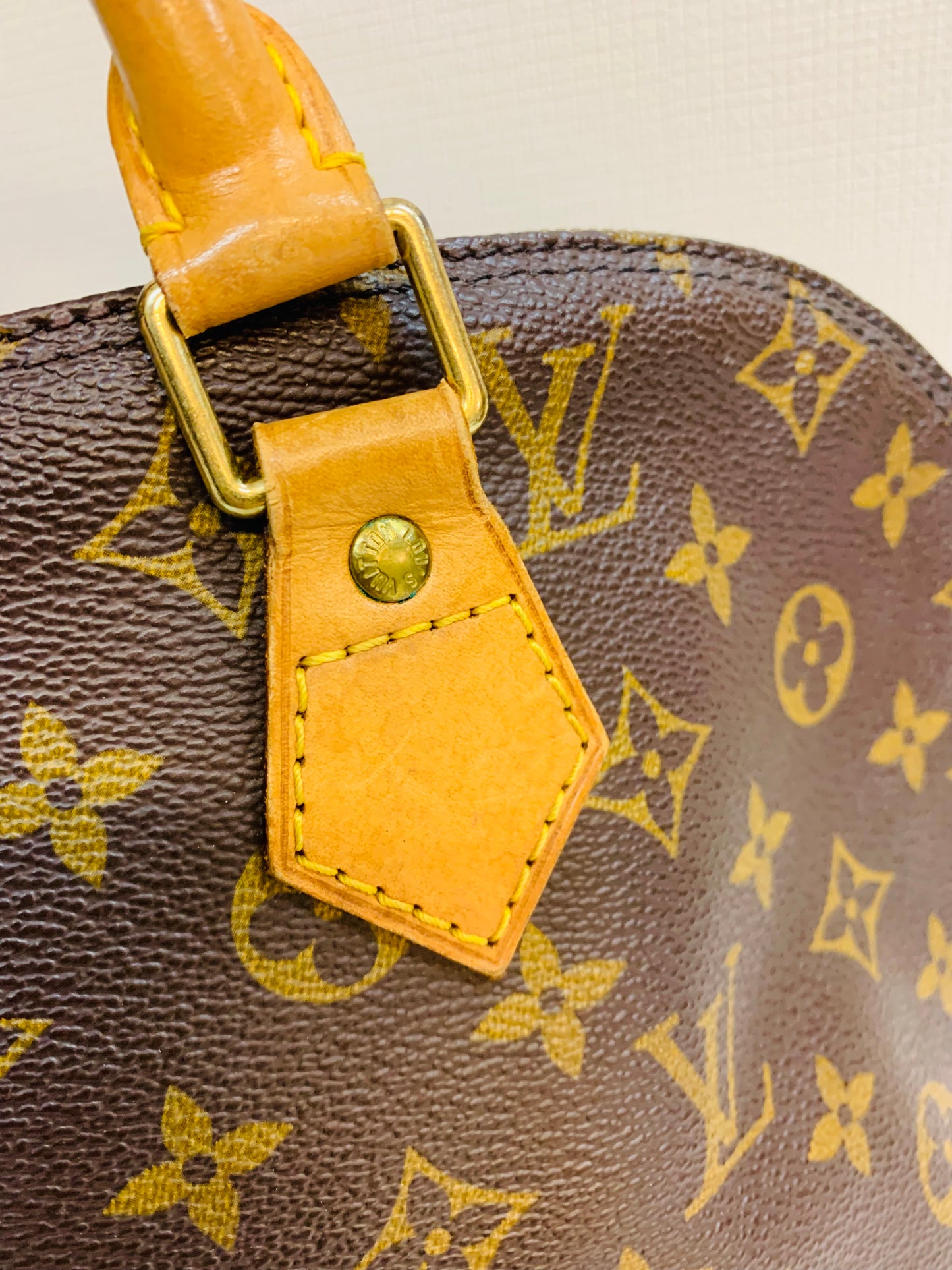 USED LOUIS VUITTON ALMA PM