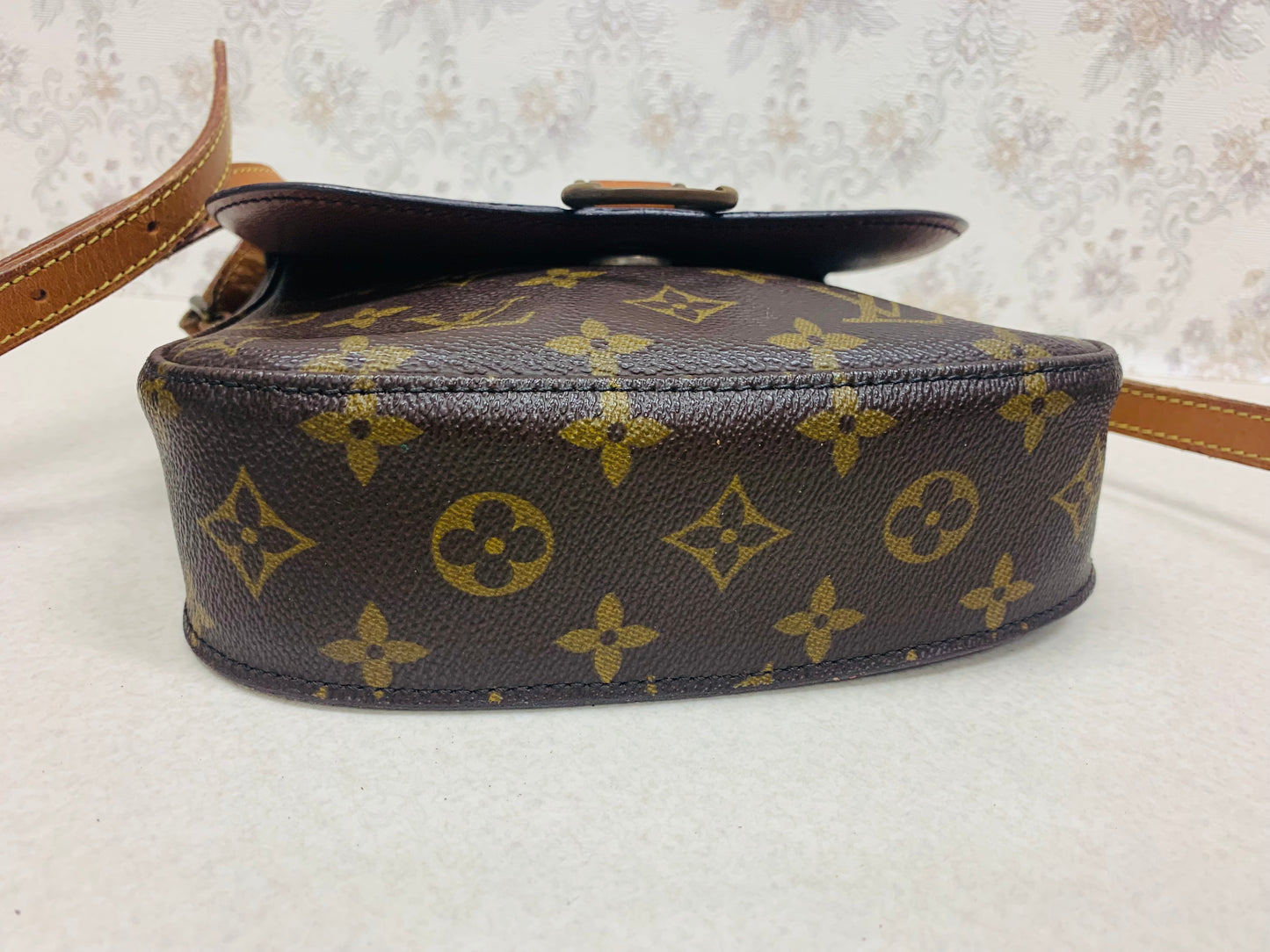 Louis Vuitton Monogram Saint Cloud MM