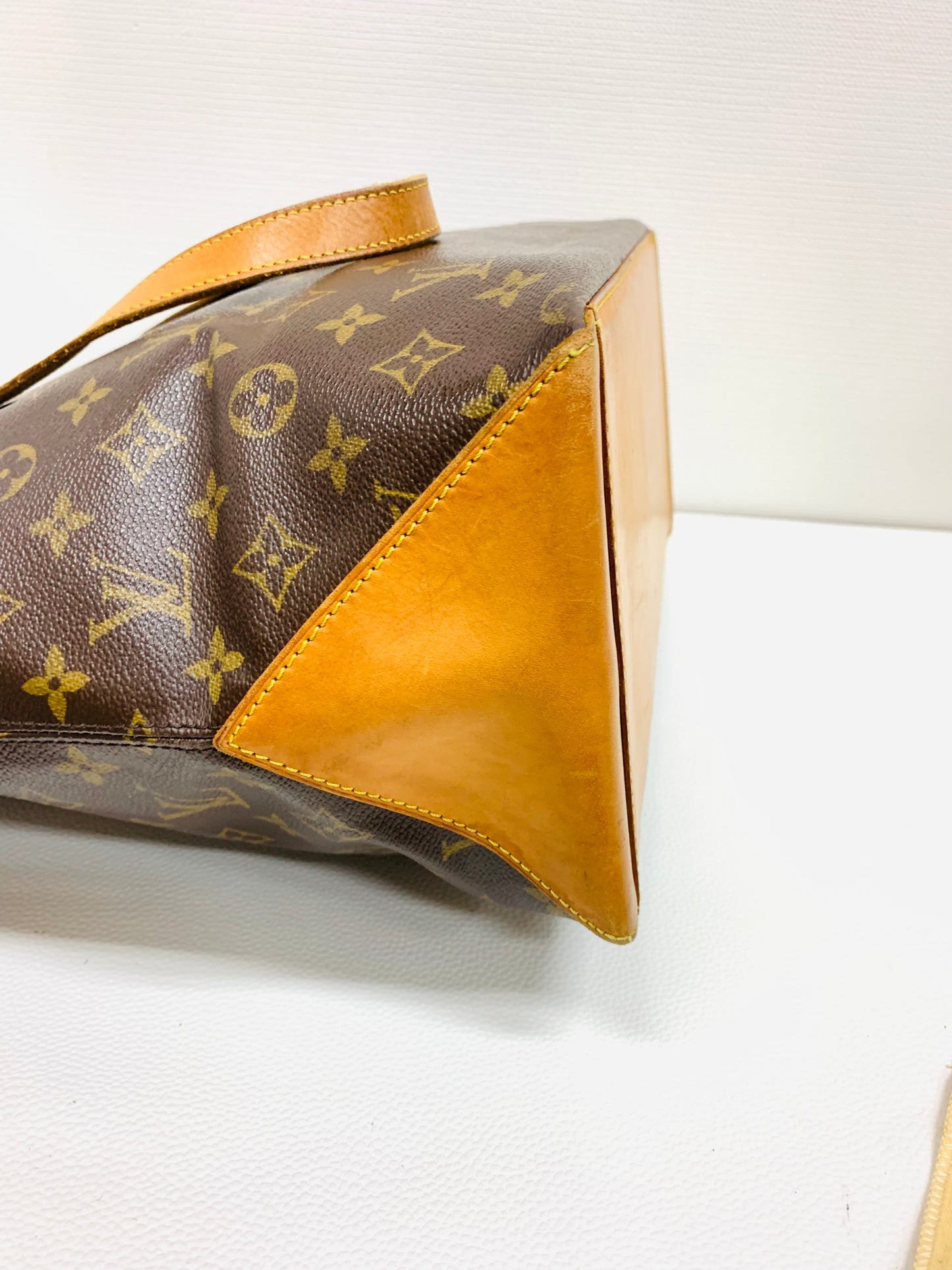 Used Authentic Louis Vuitton Cabas Mezzo