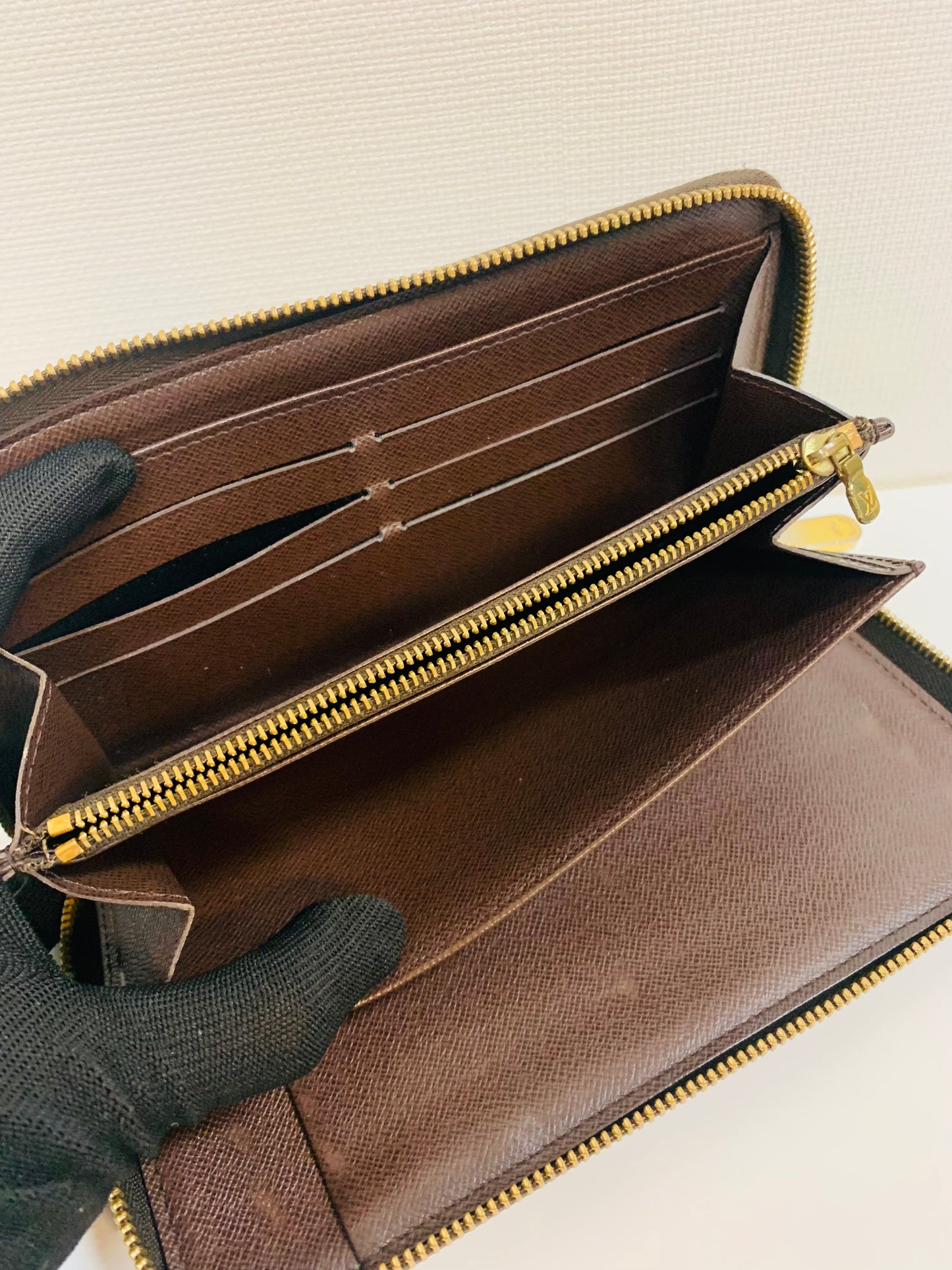 USED LOUIS VUITTON ZIPPY WALLET ORGANIZER DE