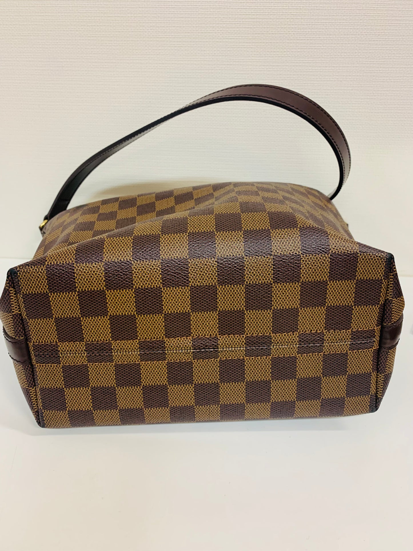 Louis Vuitton Damier Ebene Illovo MM