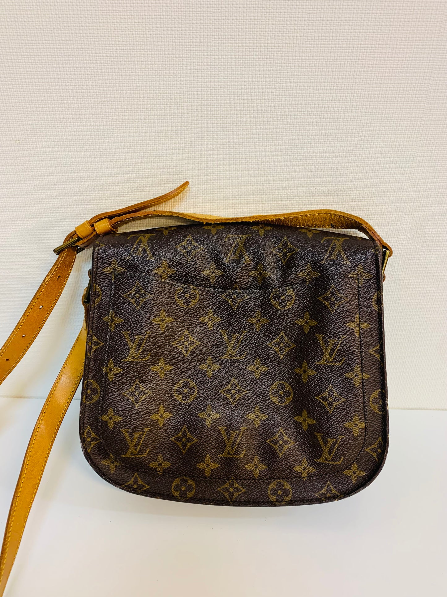 LOUIS VUITTON Saint Cloud GM