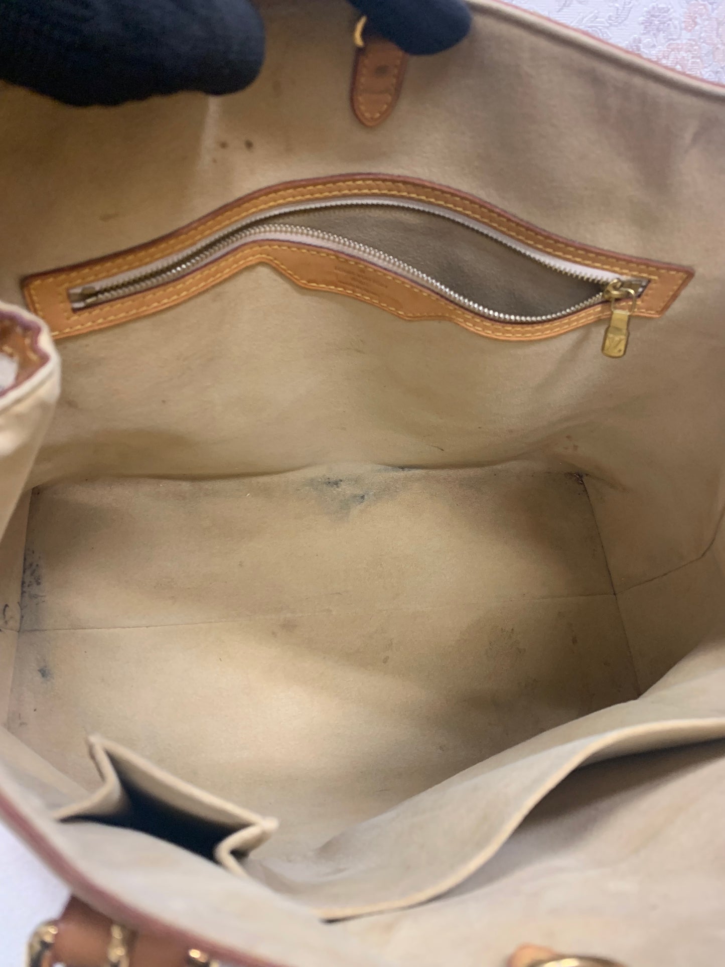 Louis Vuitton Damier Azur Hampstead MM Tote Bag