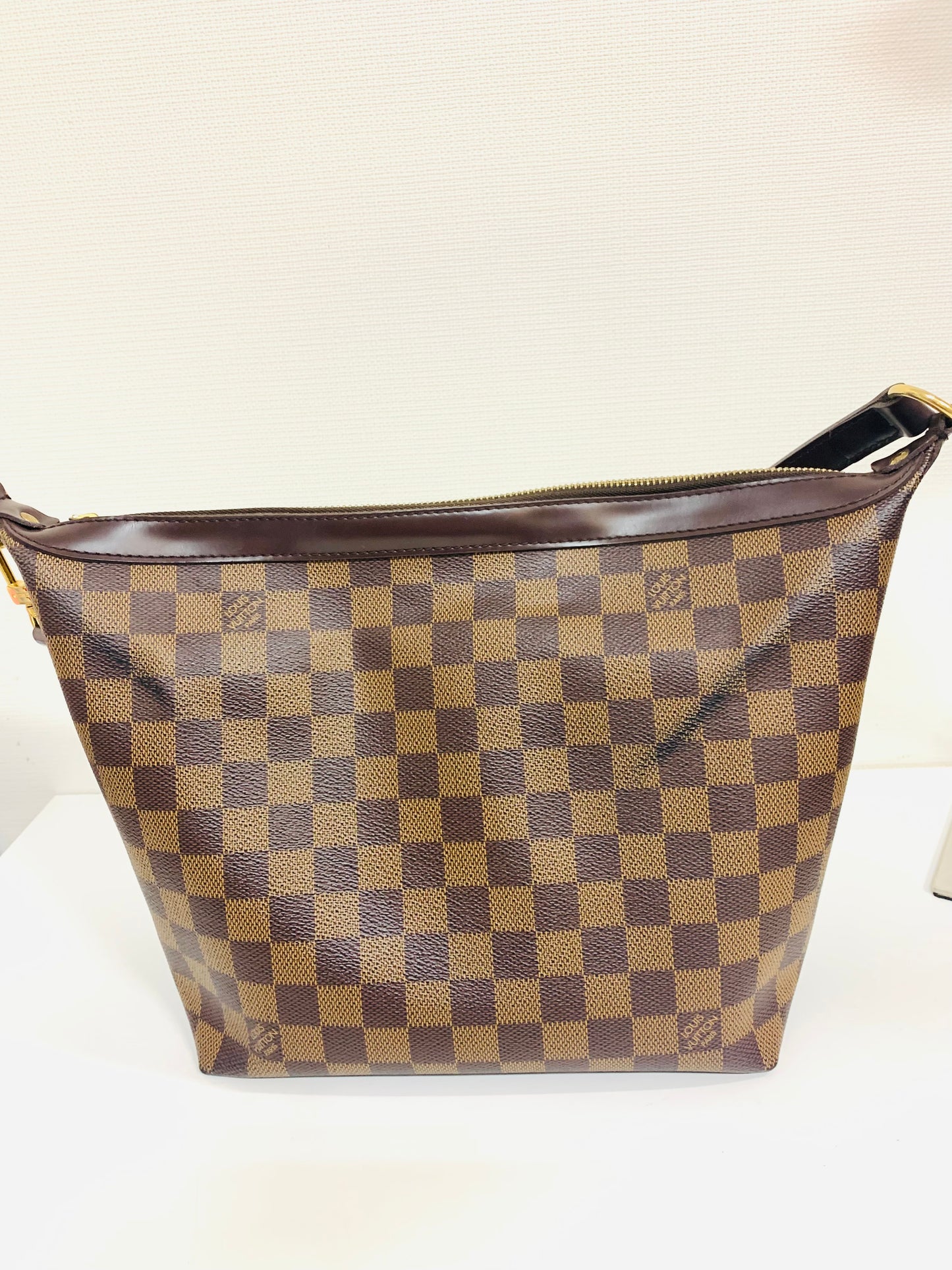 Louis Vuitton Damier Ebene Illovo MM