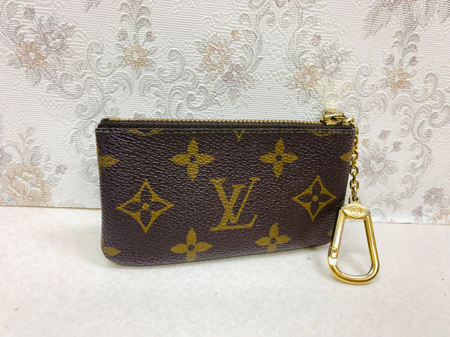 Louis Vuitton Monogram Key Cles/Coin Case
