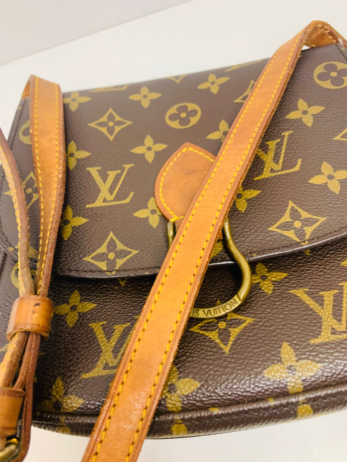 LOUIS VUITTON