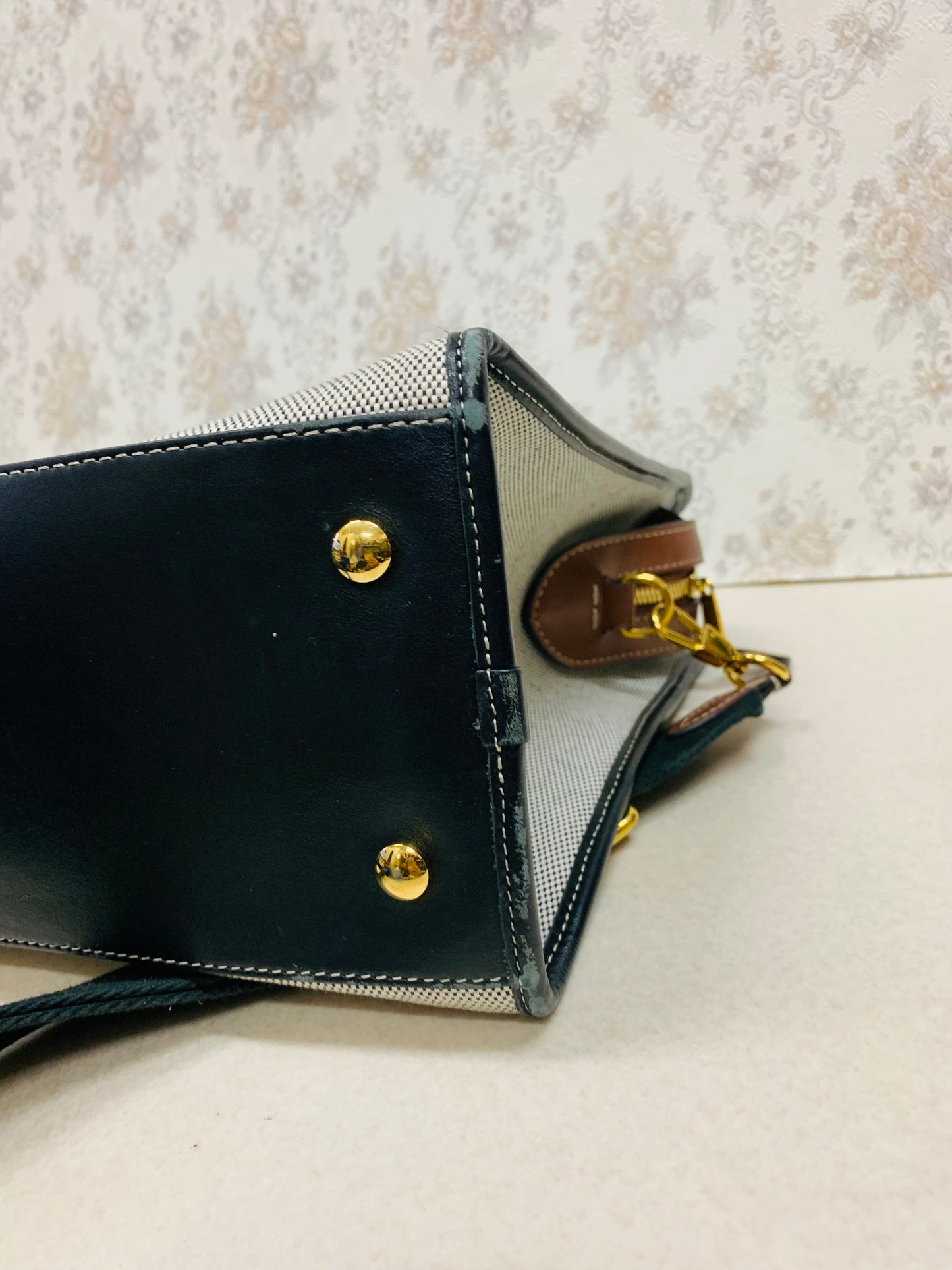 Burberry Canvas Horseferry Medium Pocket Tote Black