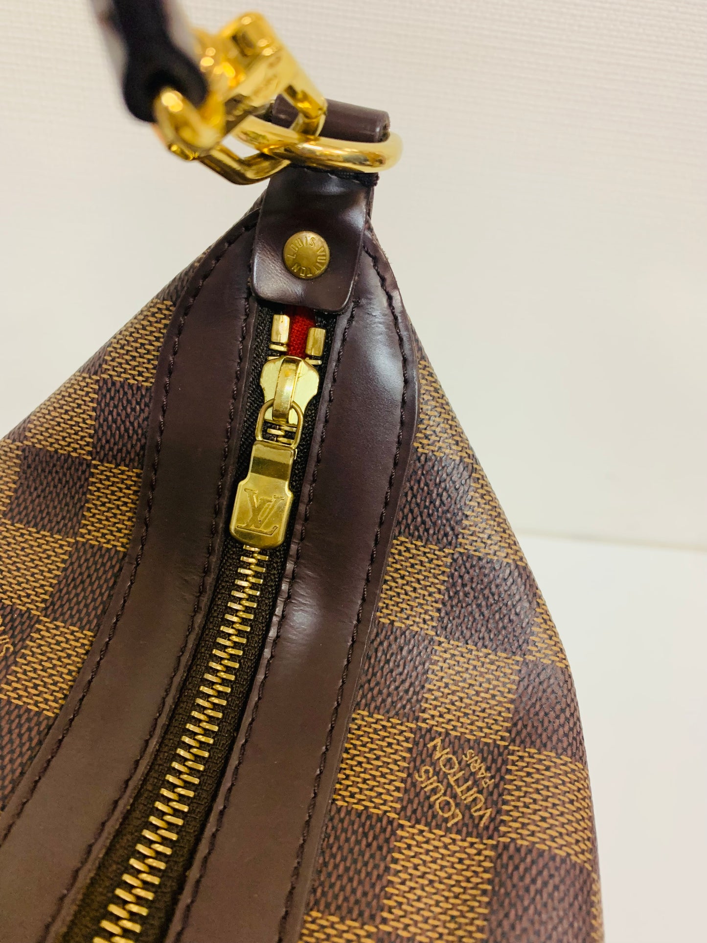 Louis Vuitton Damier Ebene Illovo MM