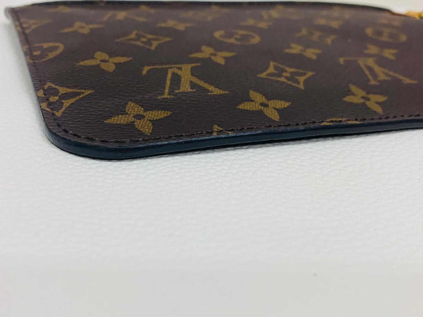 Used Louis Vuitton Limited Edition Neverful MM Mimosa with pouch