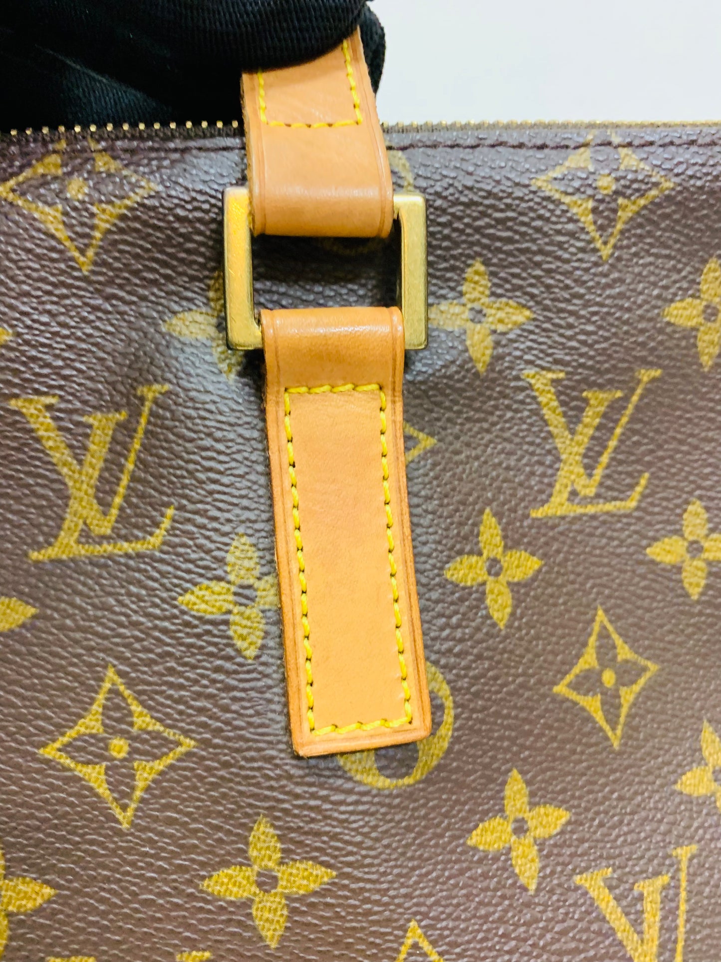 Louis Vuitton Cabas Mezzo