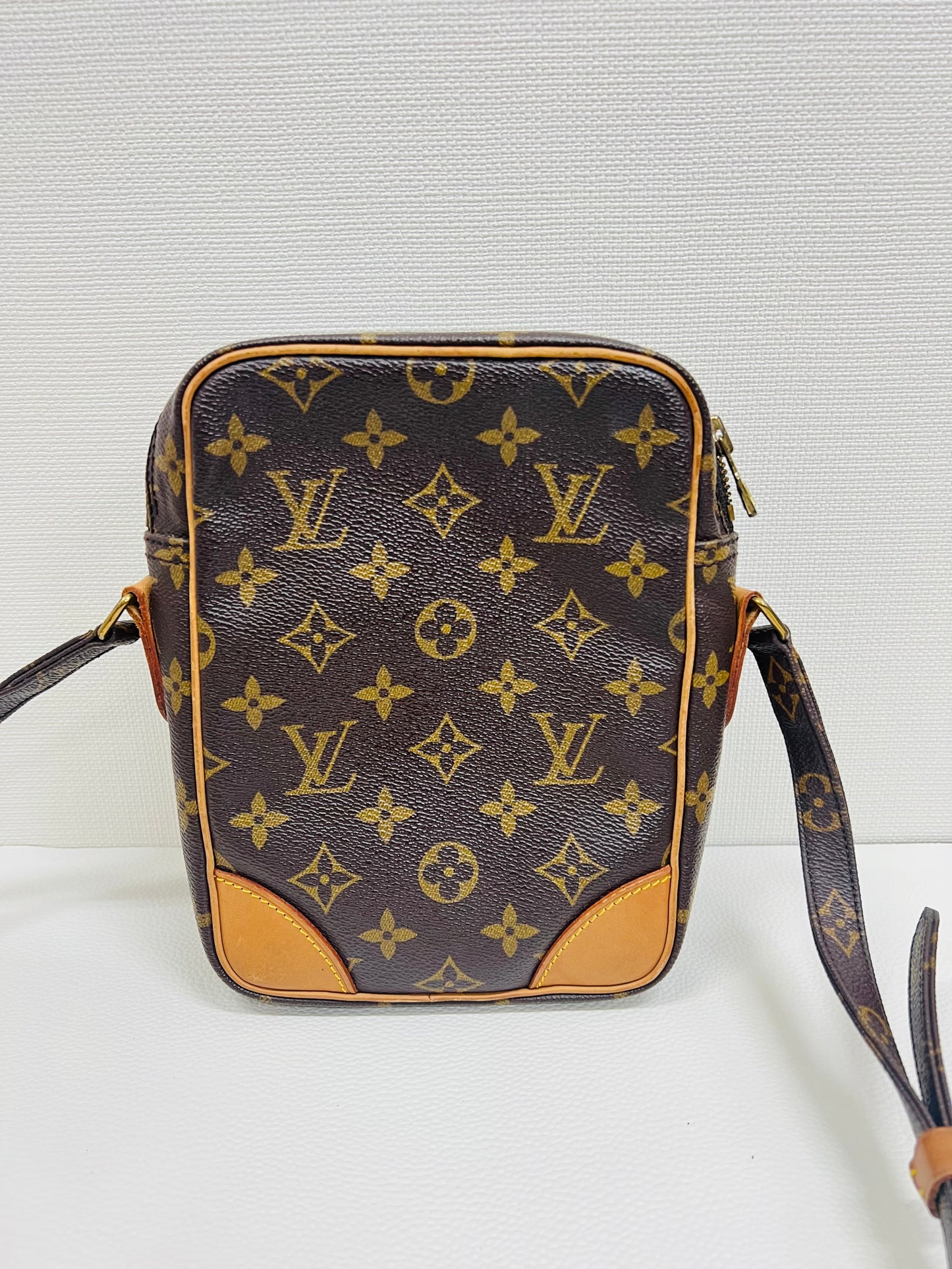 USED LOUIS VUITTON AMAZON