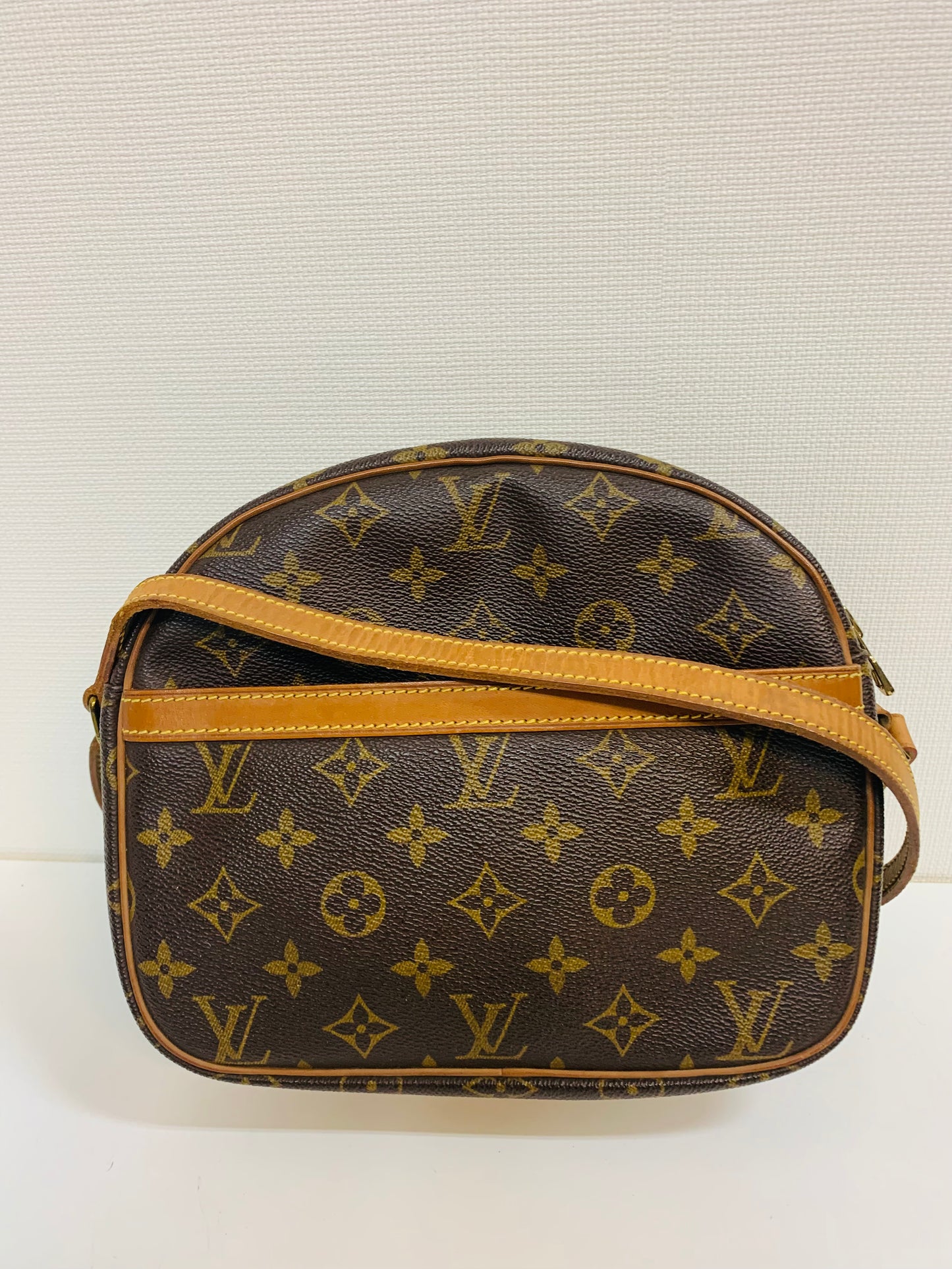 USED LOUIS VUITTON BLOIS OLD MODEL