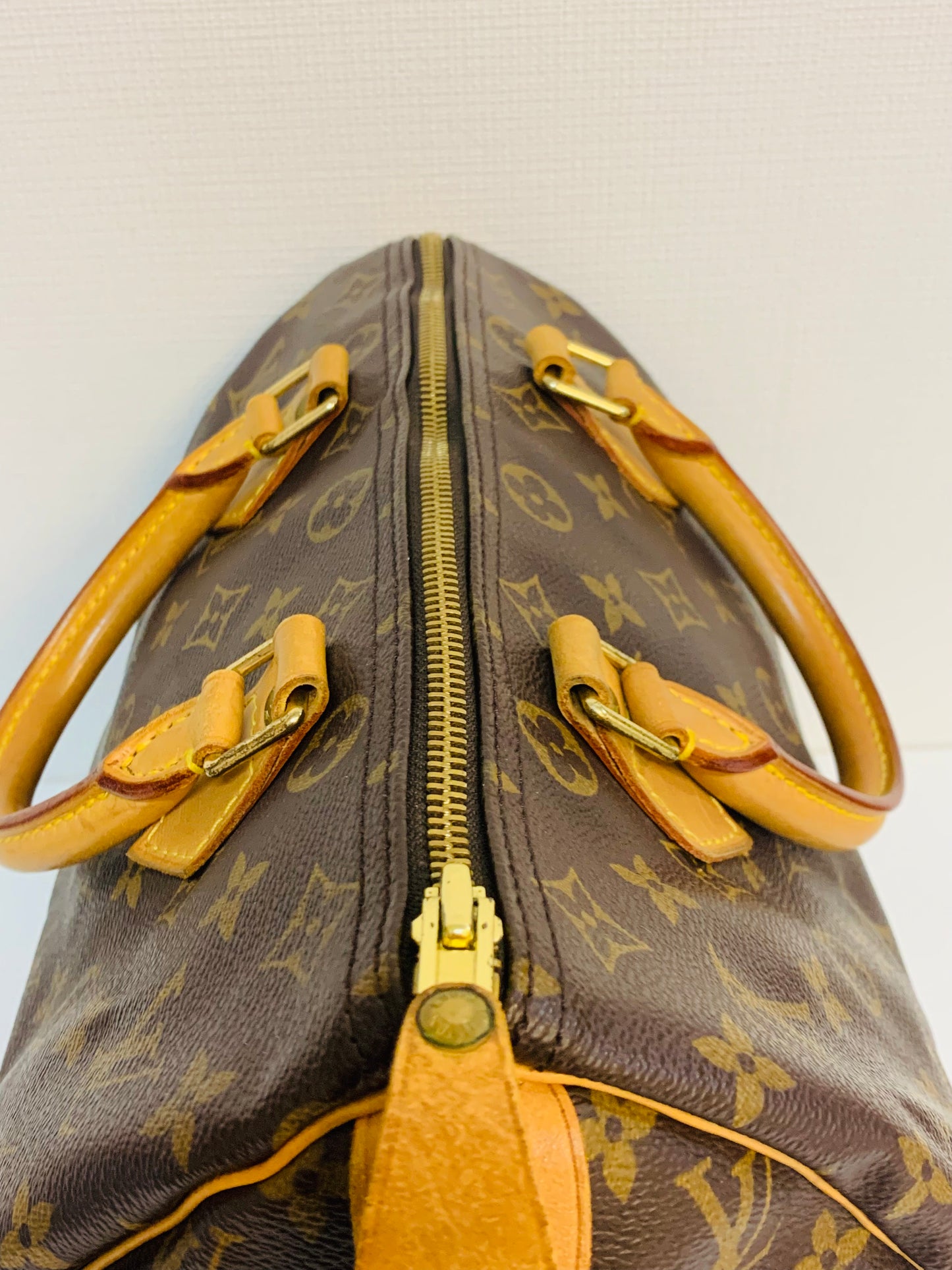 LOUIS VUITTON SPEEDY30