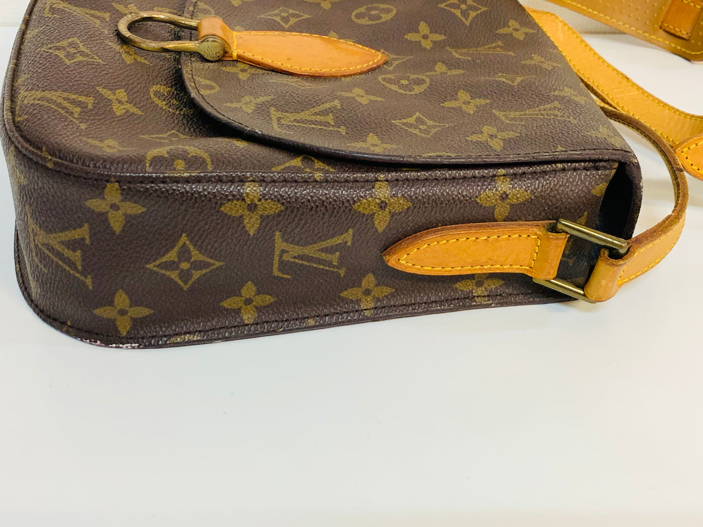 LOUIS VUITTON Saint Cloud GM