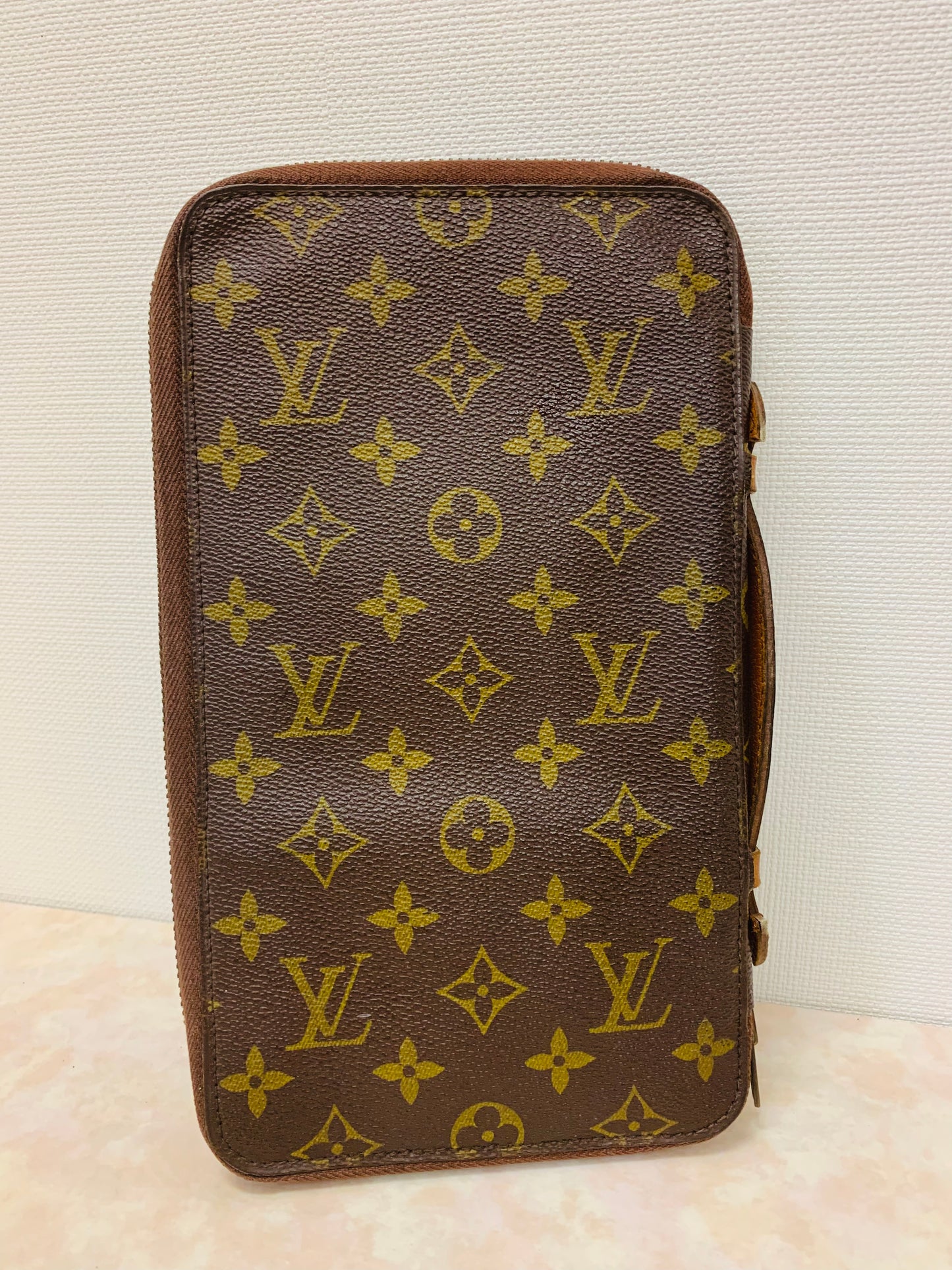 LOUIS VUITTON SCAPADE TRAVEL ORGANIZER