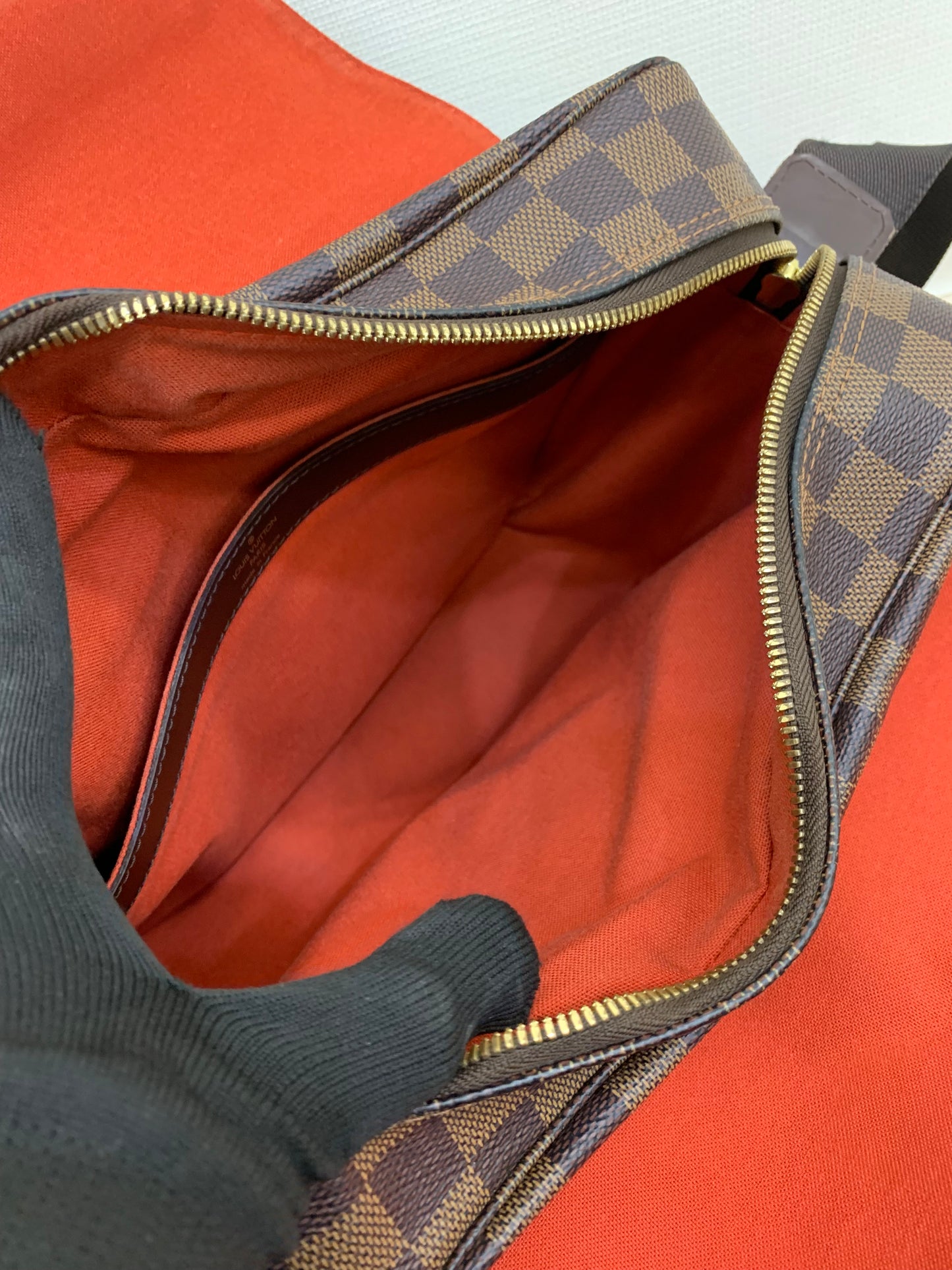 Louis Vuitton Damier Ébène Naviglio messenger bag