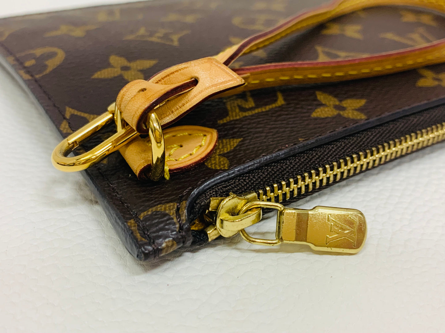 Used Louis Vuitton Limited Edition Neverful MM Mimosa with pouch