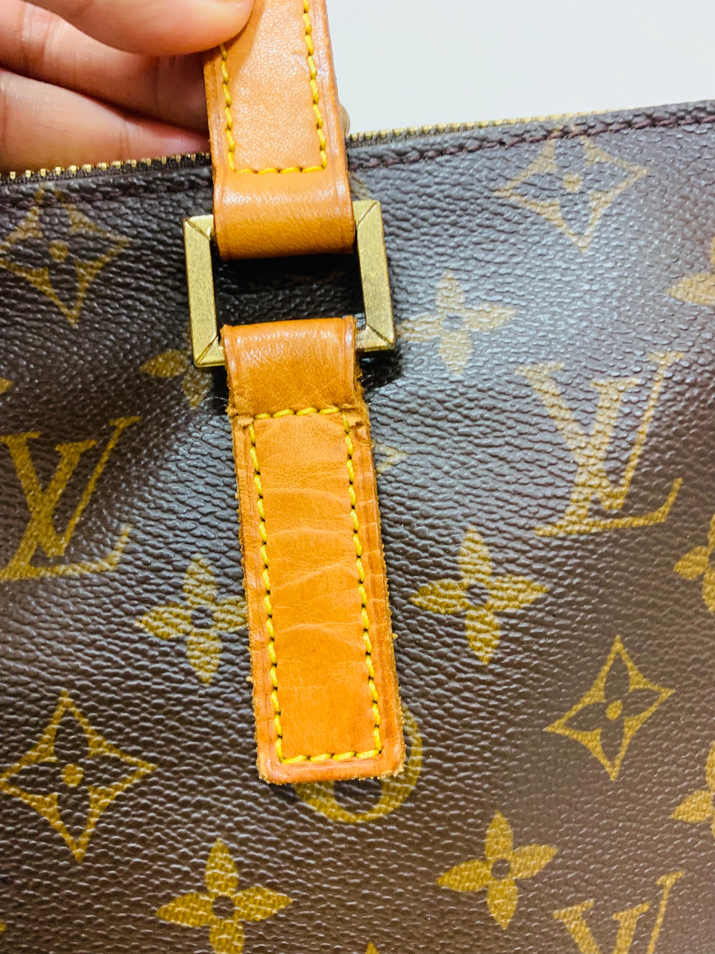 LOUIS VUITTON Cabas Mezzo Tote bag