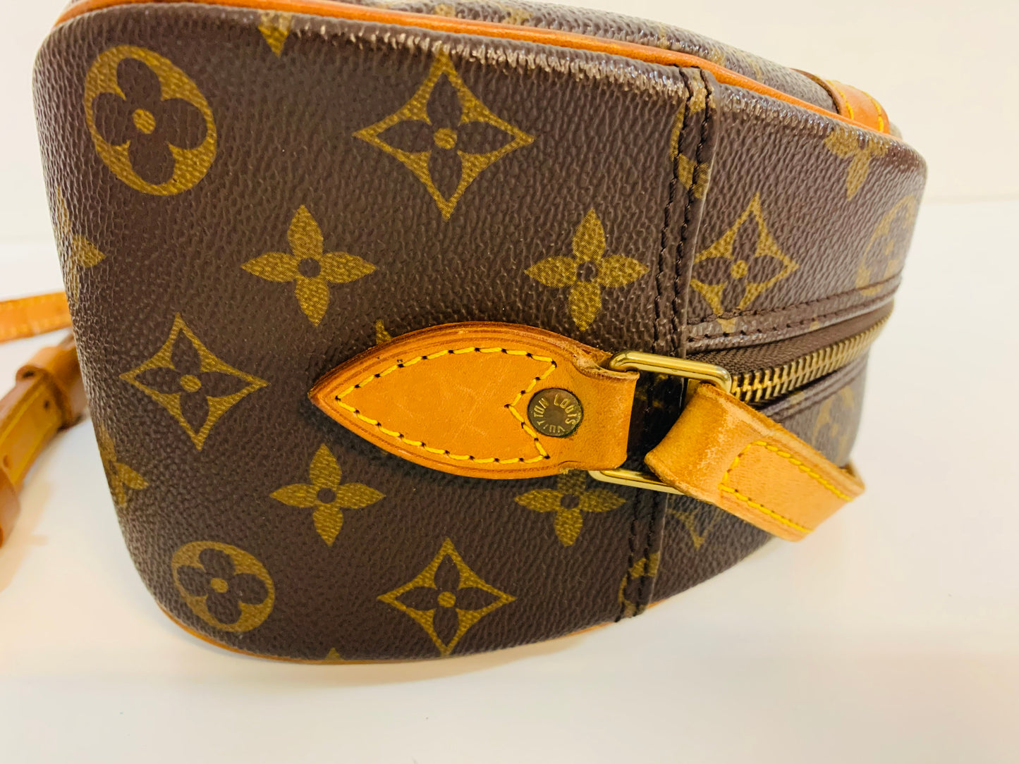 LOUIS VUITTON Blois