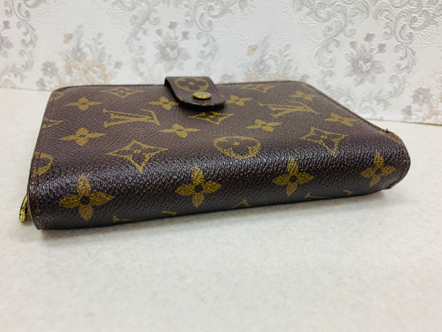 Louis Vuitton Monogram Porte Papier Zippe Wallet